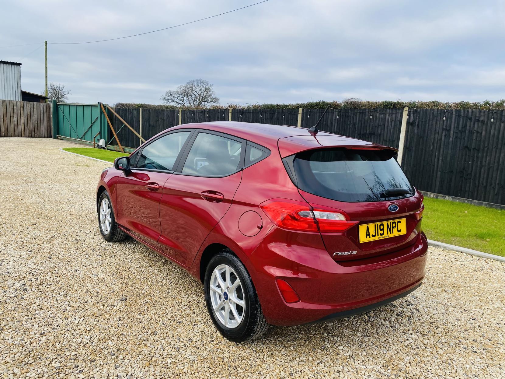 Ford Fiesta 1.1 Ti-VCT Zetec Hatchback 5dr Petrol Manual Euro 6 (s/s) (85 ps)