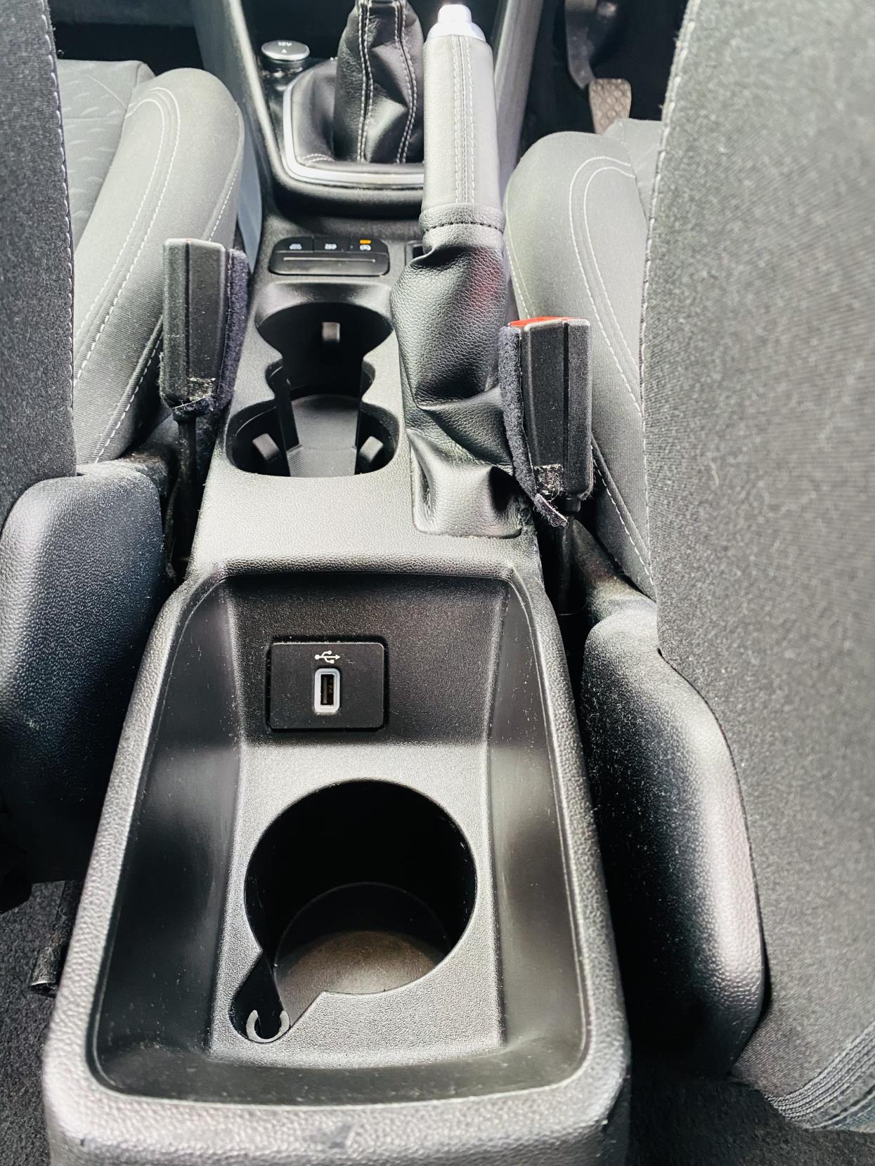 Ford Fiesta 1.1 Ti-VCT Zetec Hatchback 5dr Petrol Manual Euro 6 (s/s) (85 ps)