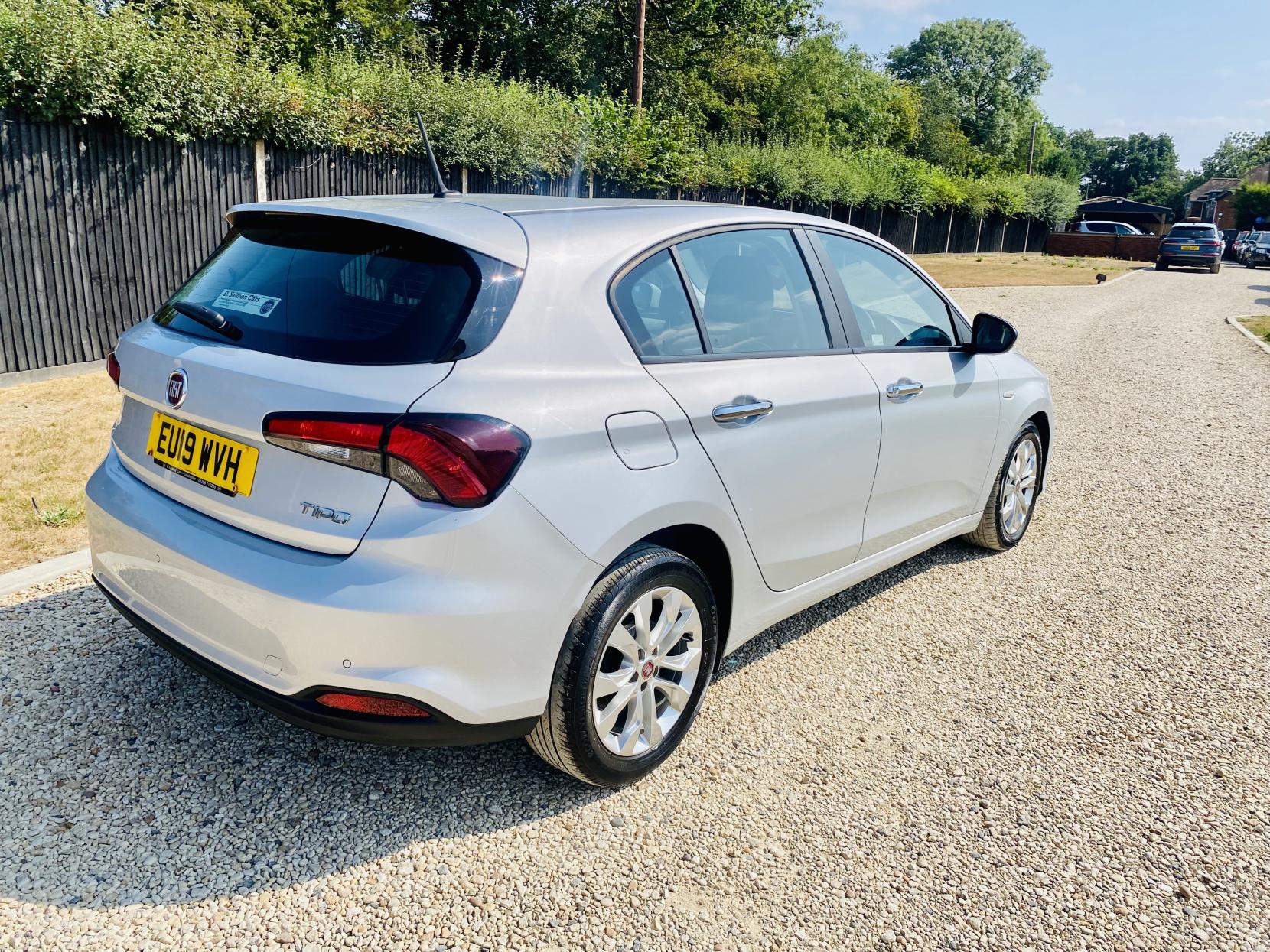 2019 Fiat Tipo thumbnail 14