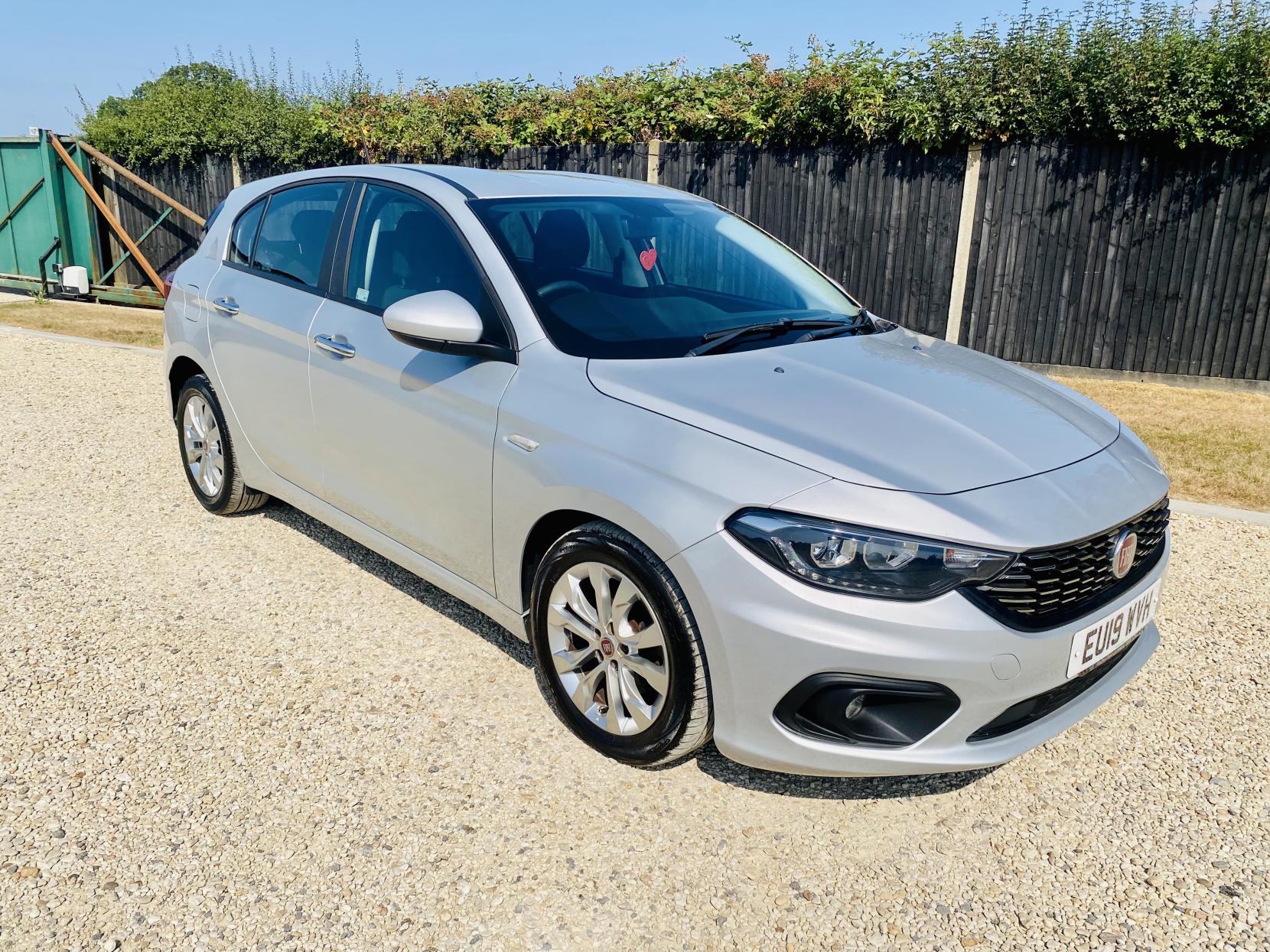 2019 Fiat Tipo — photo 1 of 5