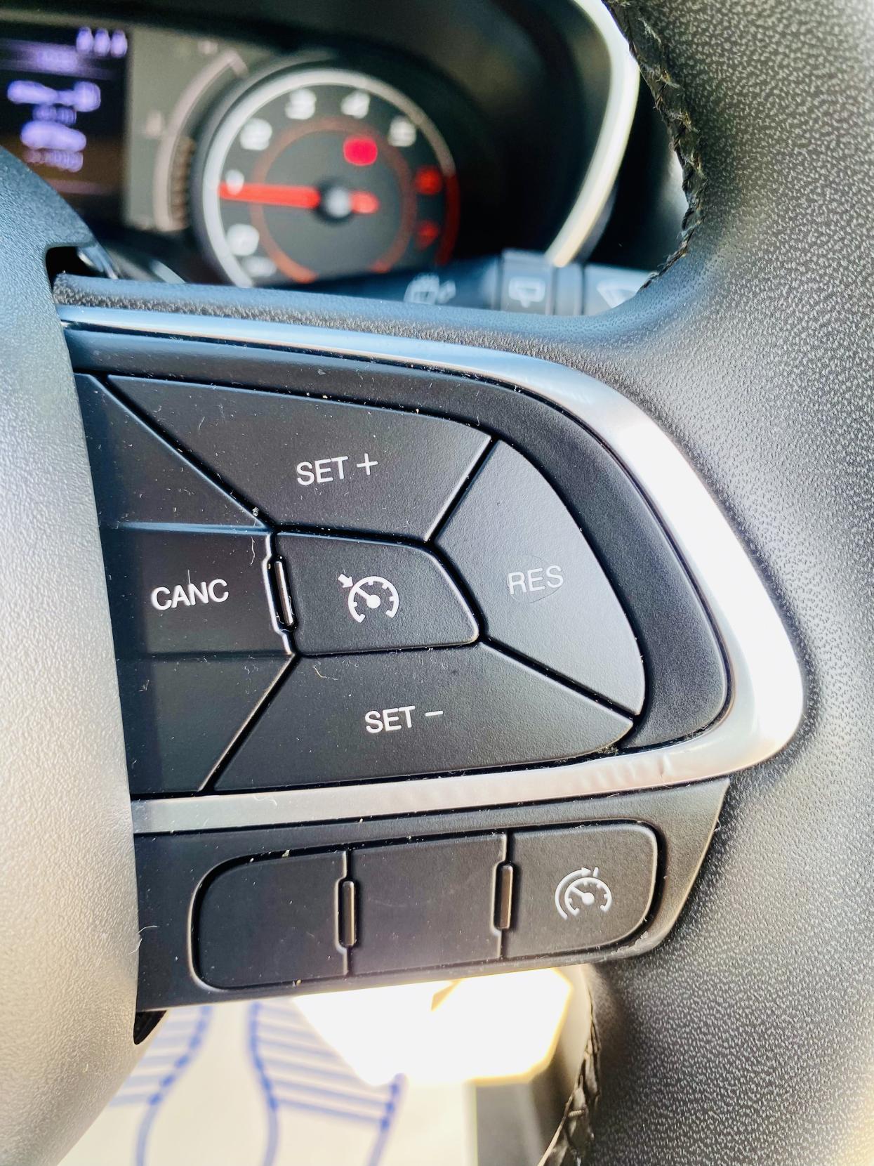 2019 Fiat Tipo thumbnail 23