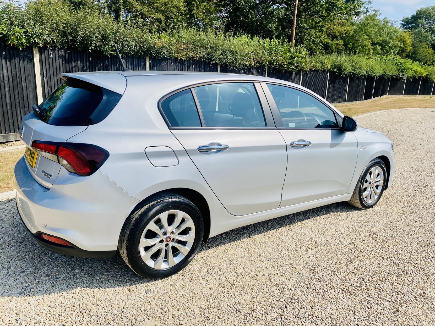 2019 Fiat Tipo thumbnail 13