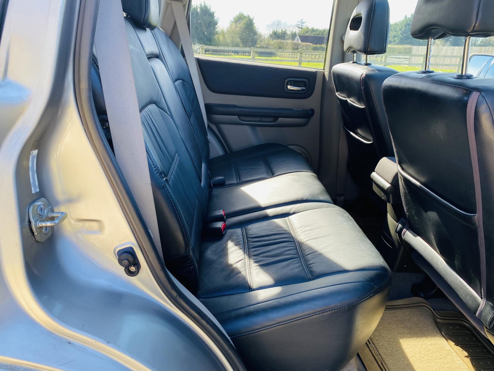 Nissan X-Trail 2.5i SVE SUV 5dr Petrol Automatic (231 g/km, 165 bhp)