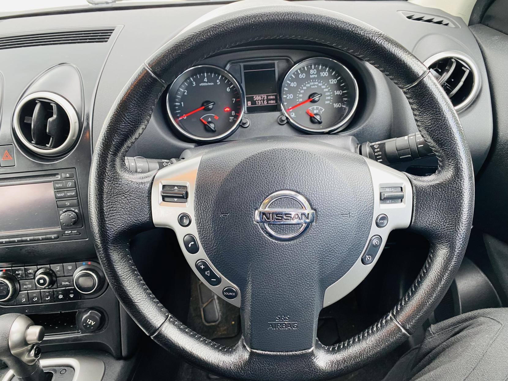 Nissan Qashqai 1.6 Acenta SUV 5dr Petrol CVT 2WD Euro 5 (117 ps)