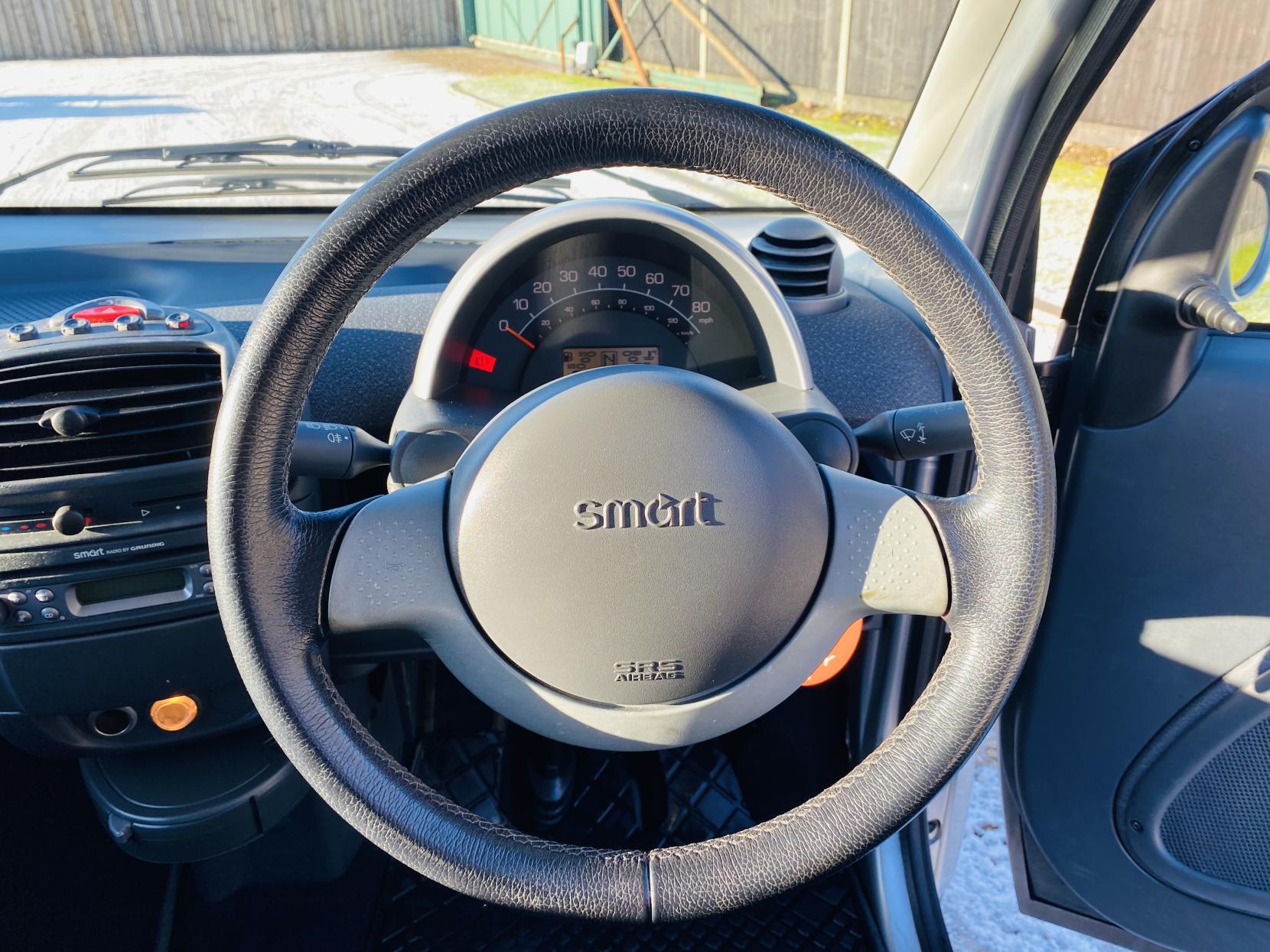 Smart fortwo 0.7 City Passion Hatchback 3dr Petrol Automatic (113 g/km, 61 bhp)