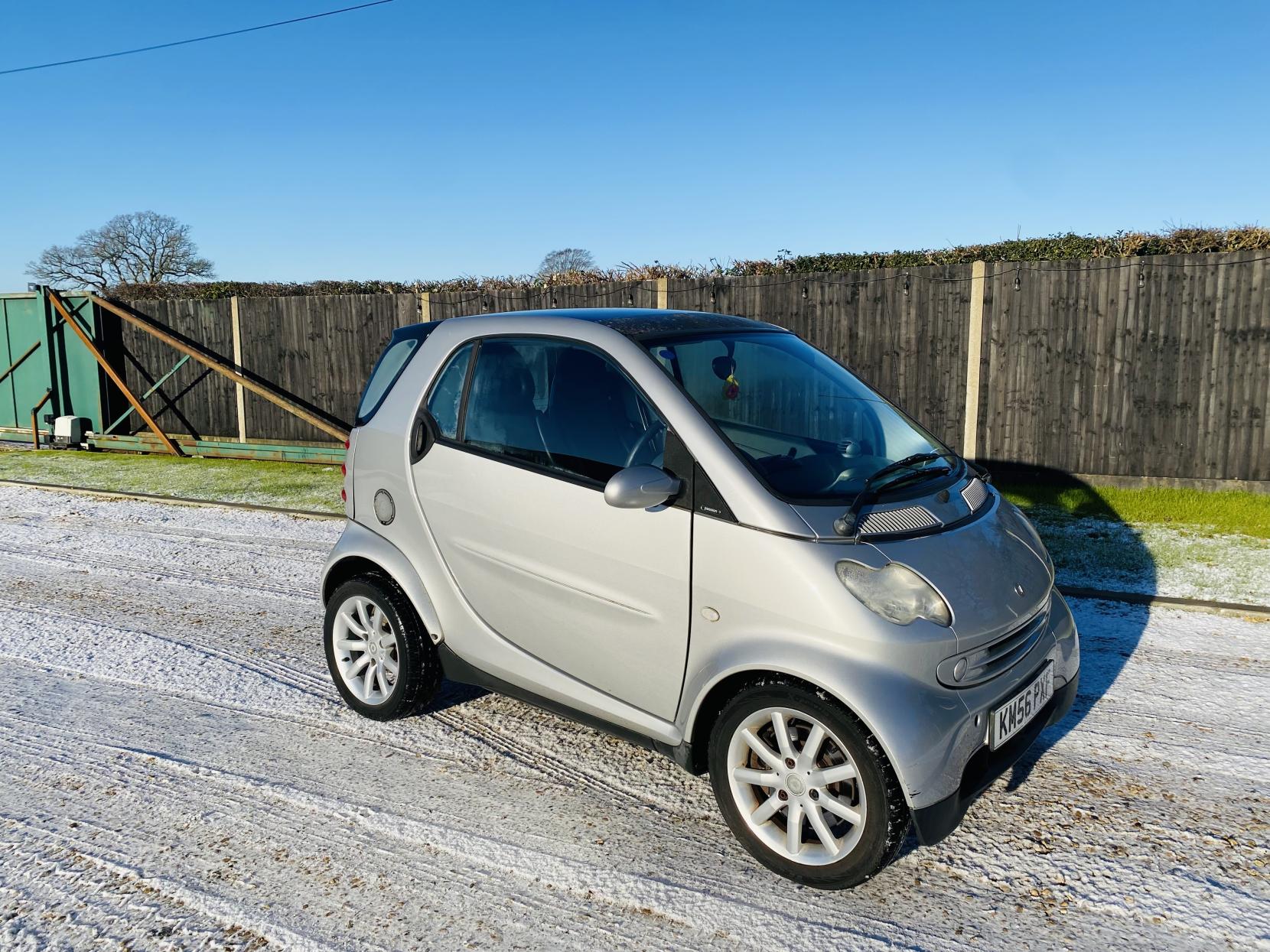 Smart fortwo 0.7 City Passion Hatchback 3dr Petrol Automatic (113 g/km, 61 bhp)