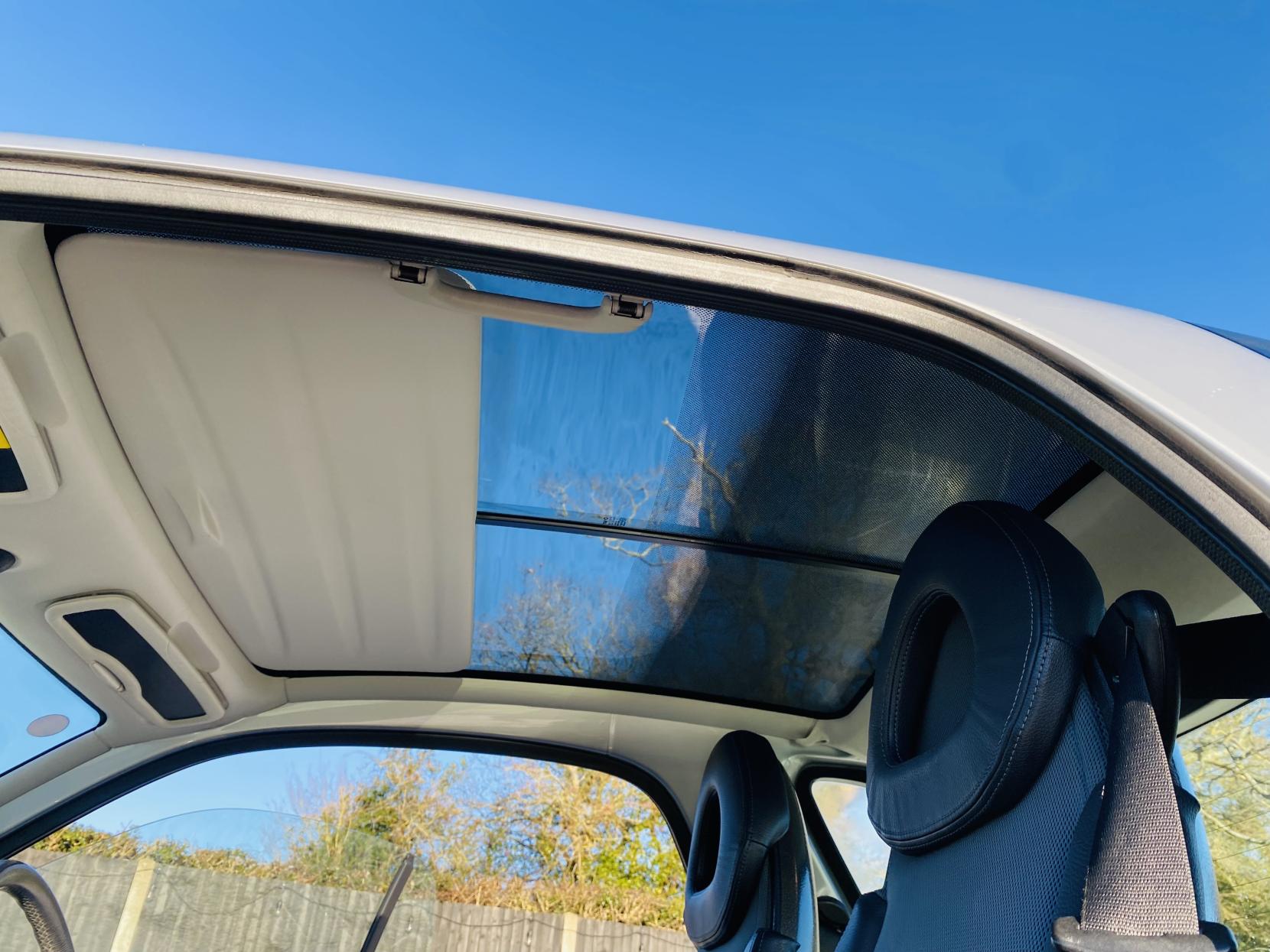 Smart fortwo 0.7 City Passion Hatchback 3dr Petrol Automatic (113 g/km, 61 bhp)