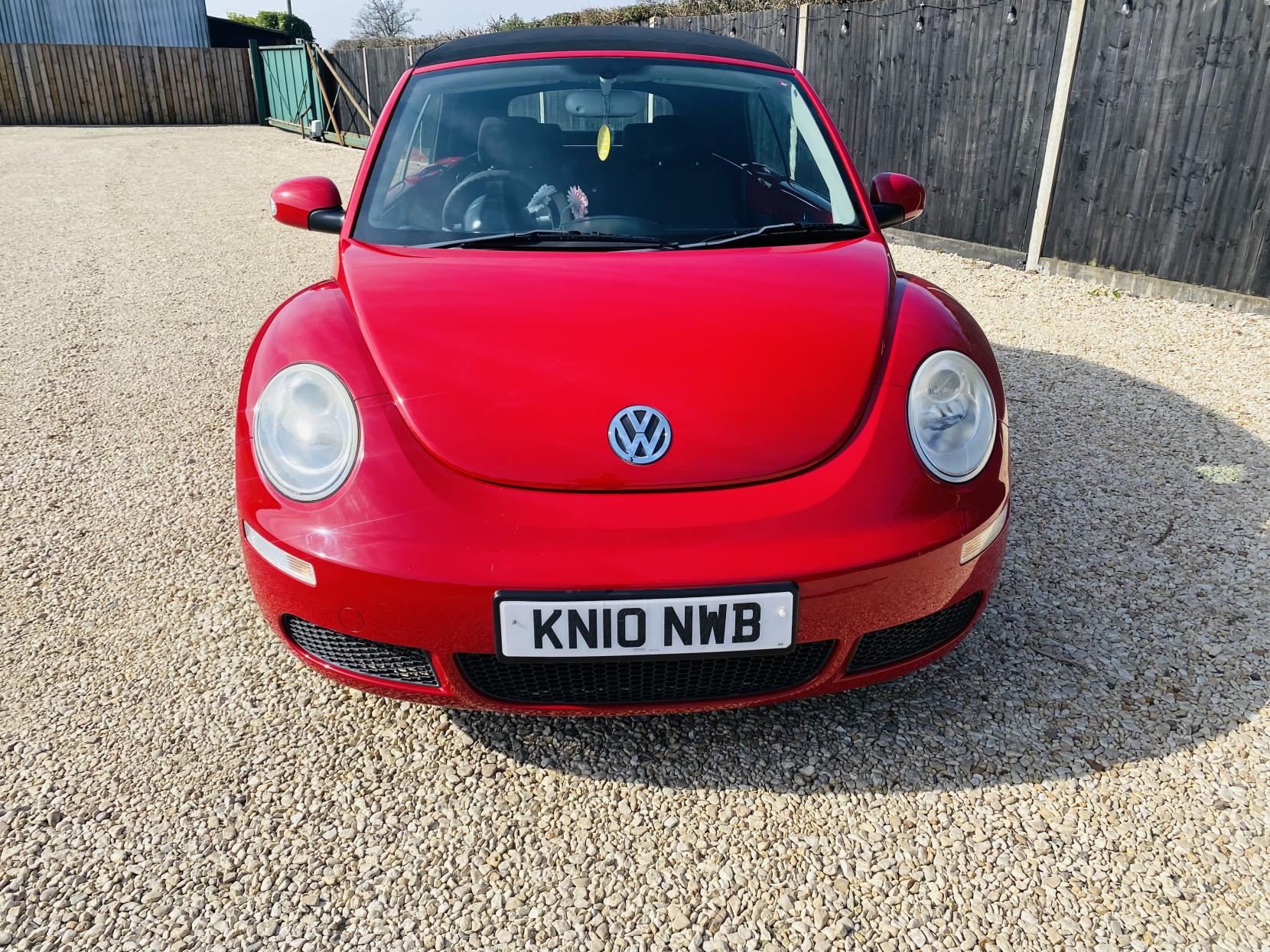 Volkswagen Beetle 1.6 Cabriolet 2dr Petrol Manual Euro 4 (102 ps)