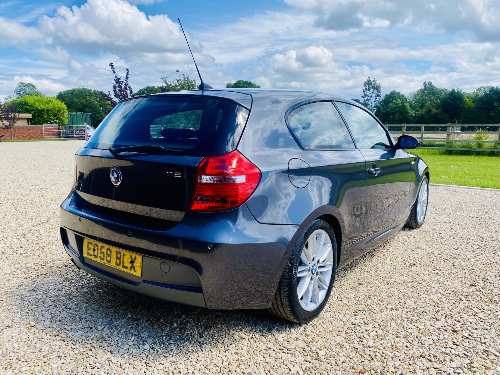 BMW 1 Series 1.6 116i M Sport Hatchback 3dr Petrol Steptronic Euro 4 (122 bhp)