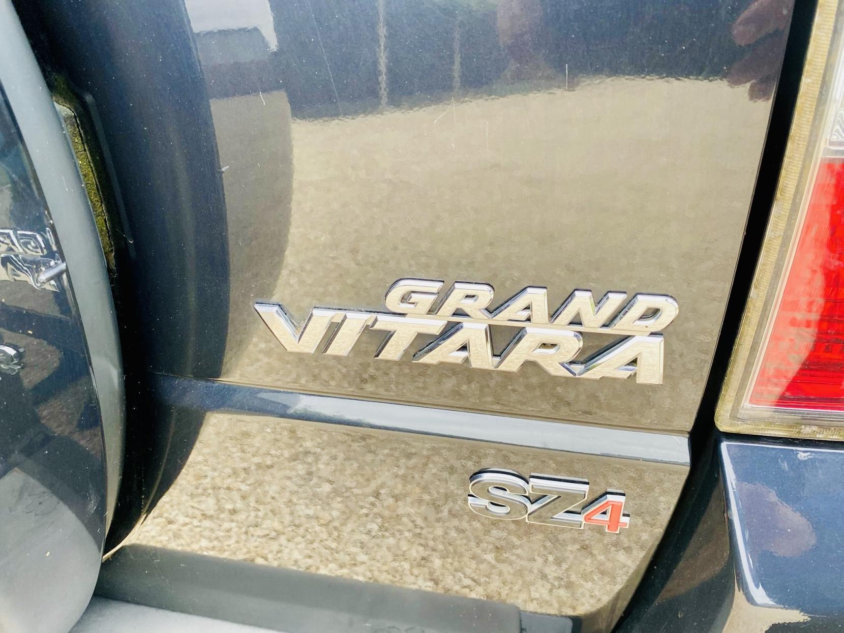 Suzuki Grand Vitara 2.4 VVT SZ4 SUV 3dr Petrol Auto 4WD Euro 4 (166 ps)