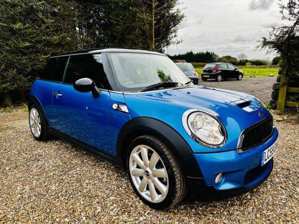 MINI Hatch 1.6 Cooper S Hatchback 3dr Petrol Manual Euro 5 (175 ps)