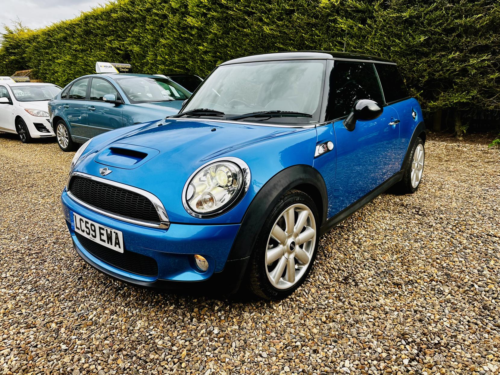 MINI Hatch 1.6 Cooper S Hatchback 3dr Petrol Manual Euro 5 (175 ps)