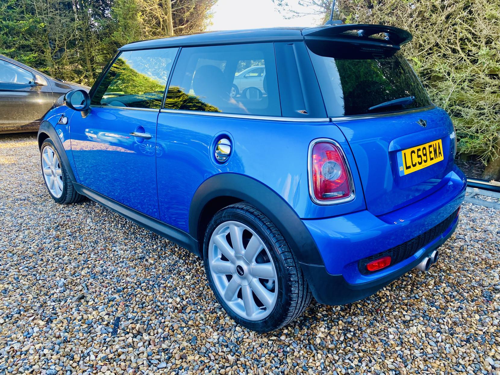 MINI Hatch 1.6 Cooper S Hatchback 3dr Petrol Manual Euro 5 (175 ps)