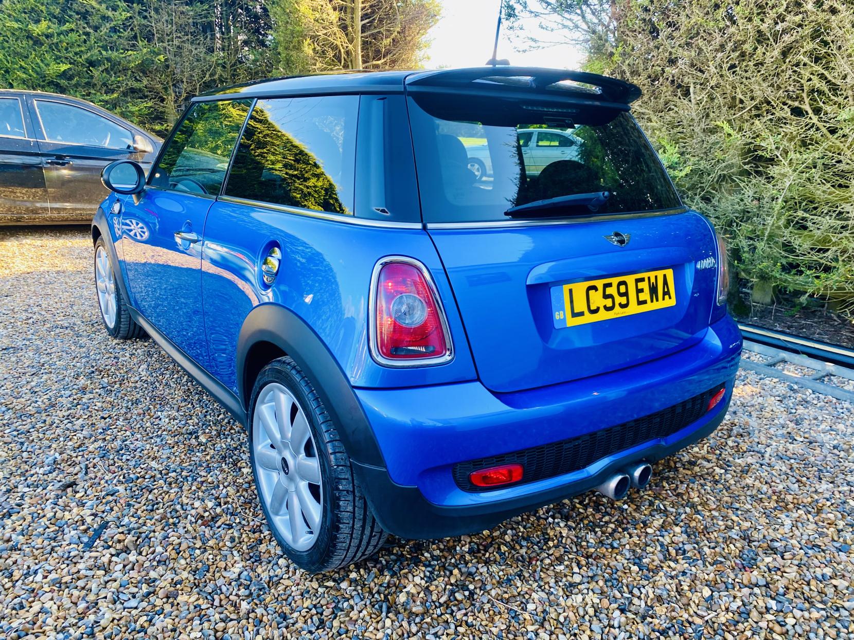 MINI Hatch 1.6 Cooper S Hatchback 3dr Petrol Manual Euro 5 (175 ps)