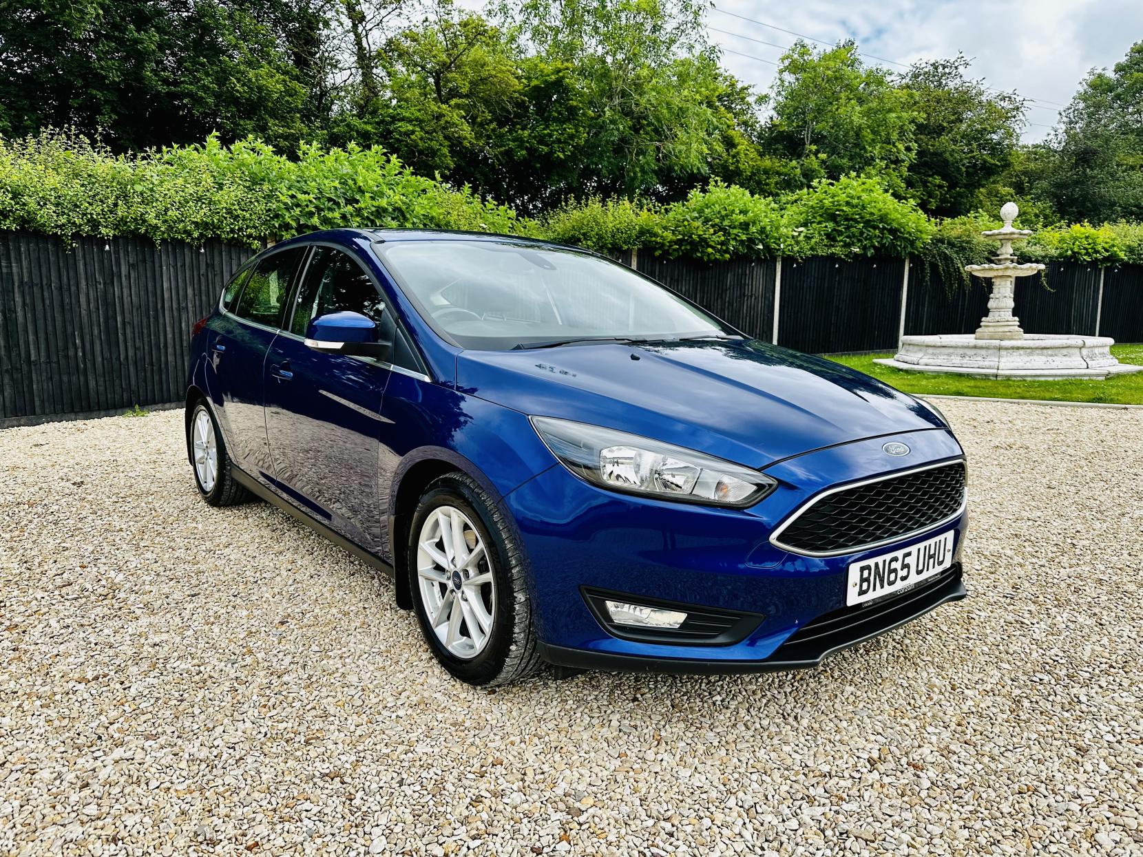 Ford Focus 1.0T EcoBoost Zetec Hatchback 5dr Petrol Manual Euro 6 (s/s) (125 ps)