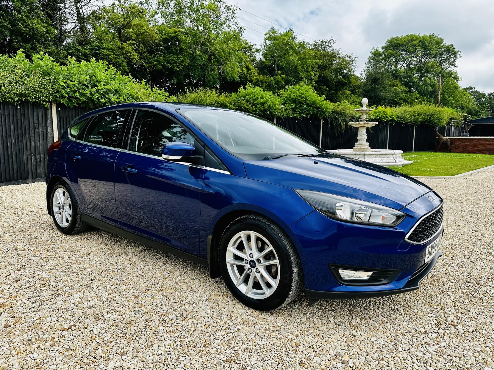 Ford Focus 1.0T EcoBoost Zetec Hatchback 5dr Petrol Manual Euro 6 (s/s) (125 ps)