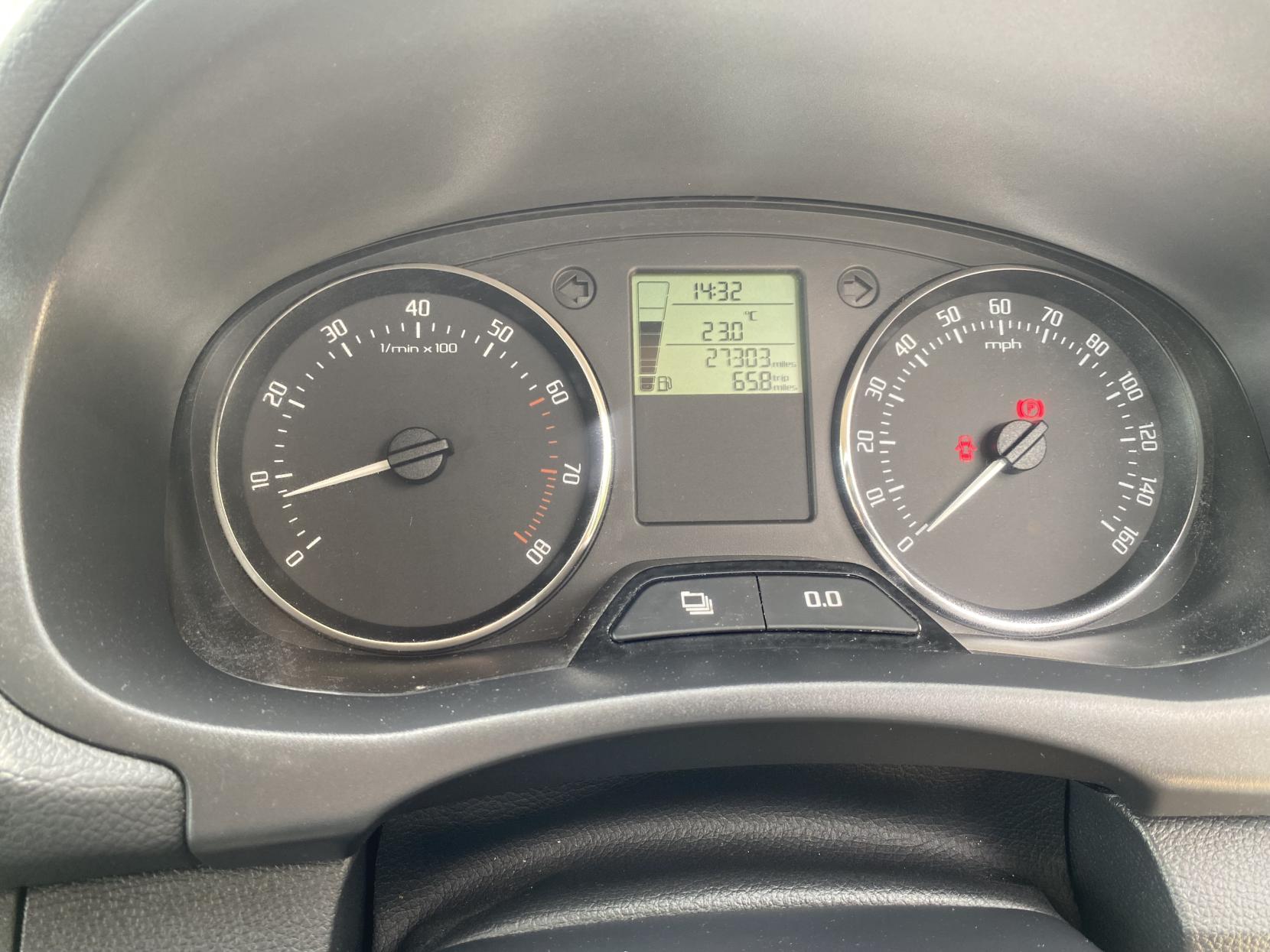 Skoda Fabia 1.4 MPI SE Hatchback 5dr Petrol Manual Euro 5 (86 bhp)