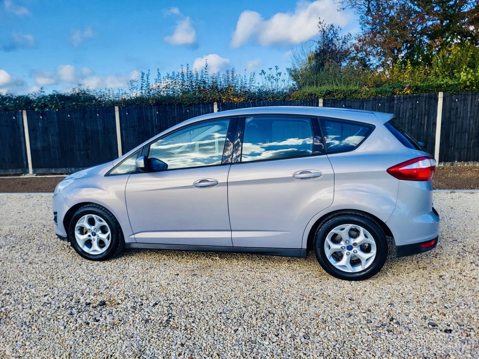 Ford C-Max 1.6 Zetec MPV 5dr Petrol Manual Euro 5 (105 ps)