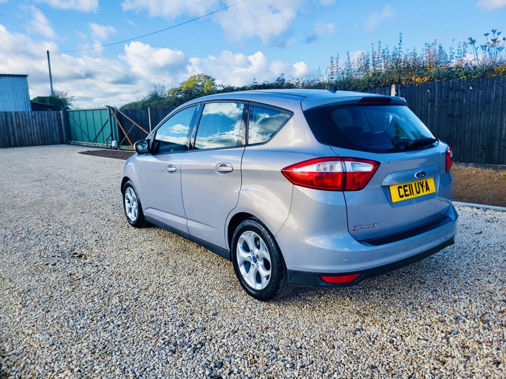 Ford C-Max 1.6 Zetec MPV 5dr Petrol Manual Euro 5 (105 ps)