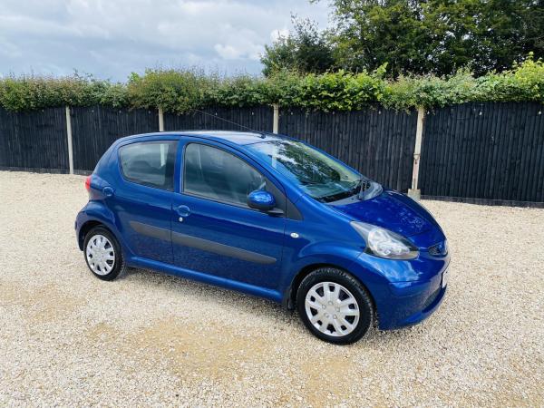 Toyota AYGO 1.0 VVT-i Blue Hatchback 5dr Petrol MultiMode Euro 4 (67 bhp)
