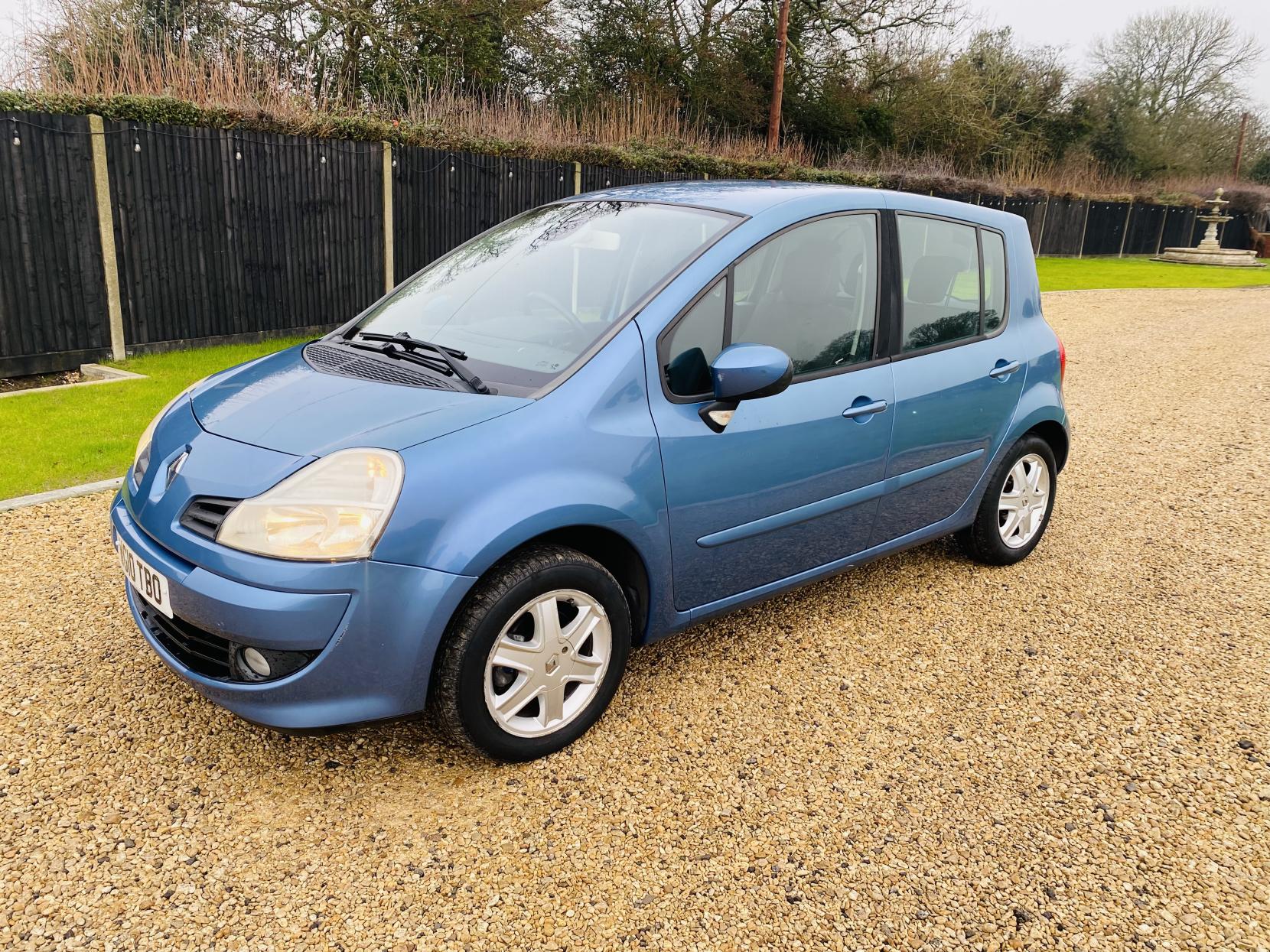 Renault Modus 1.6 VVT Dynamique Hatchback 5dr Petrol Automatic (179 g/km, 110 bhp)