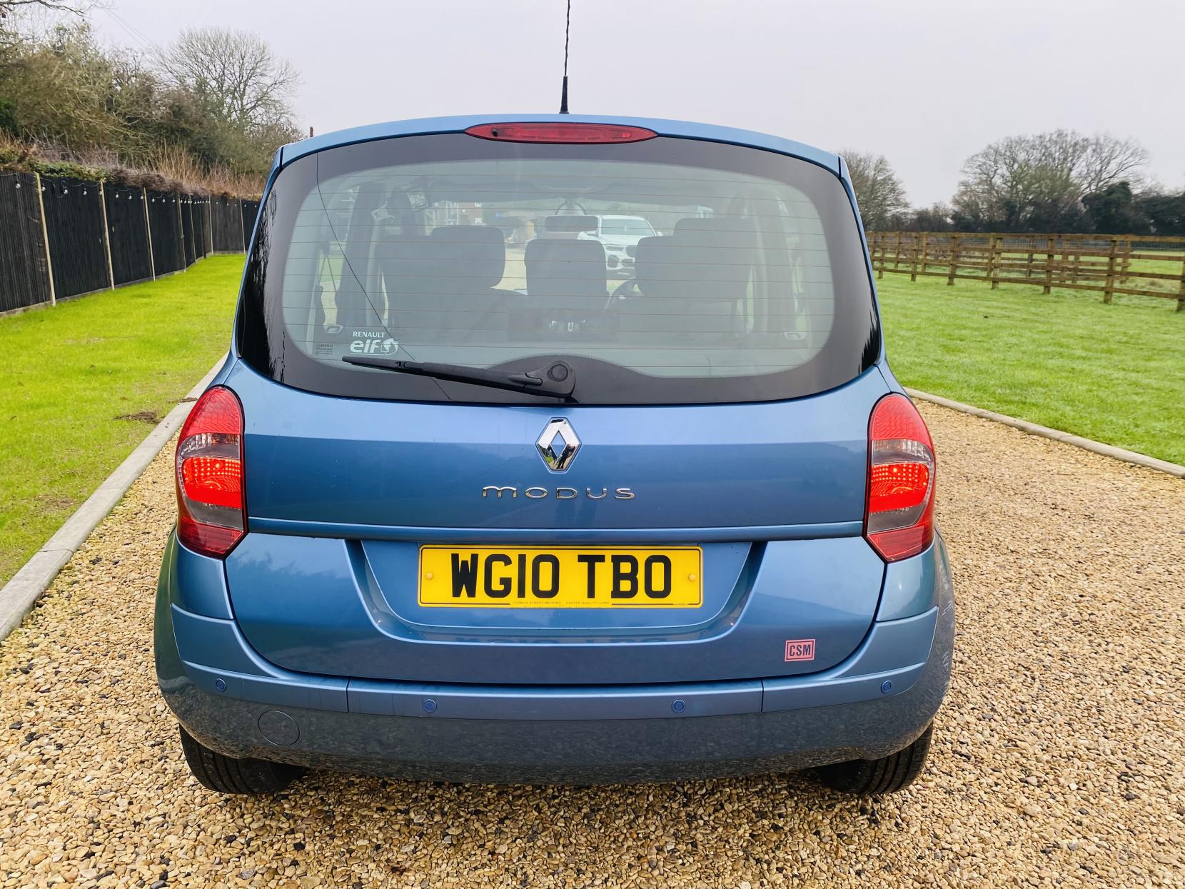 Renault Modus 1.6 VVT Dynamique Hatchback 5dr Petrol Automatic (179 g/km, 110 bhp)