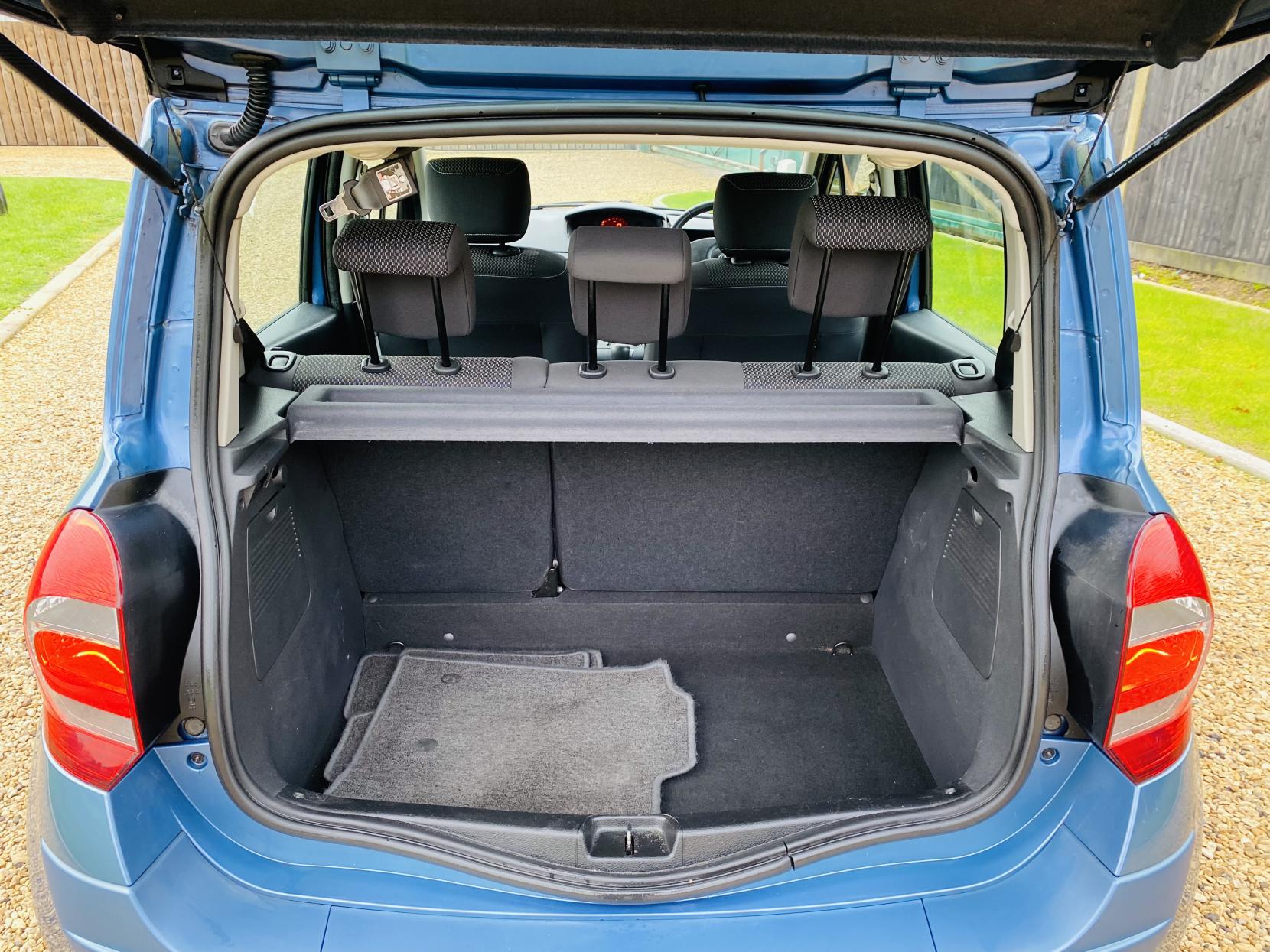 Renault Modus 1.6 VVT Dynamique Hatchback 5dr Petrol Automatic (179 g/km, 110 bhp)