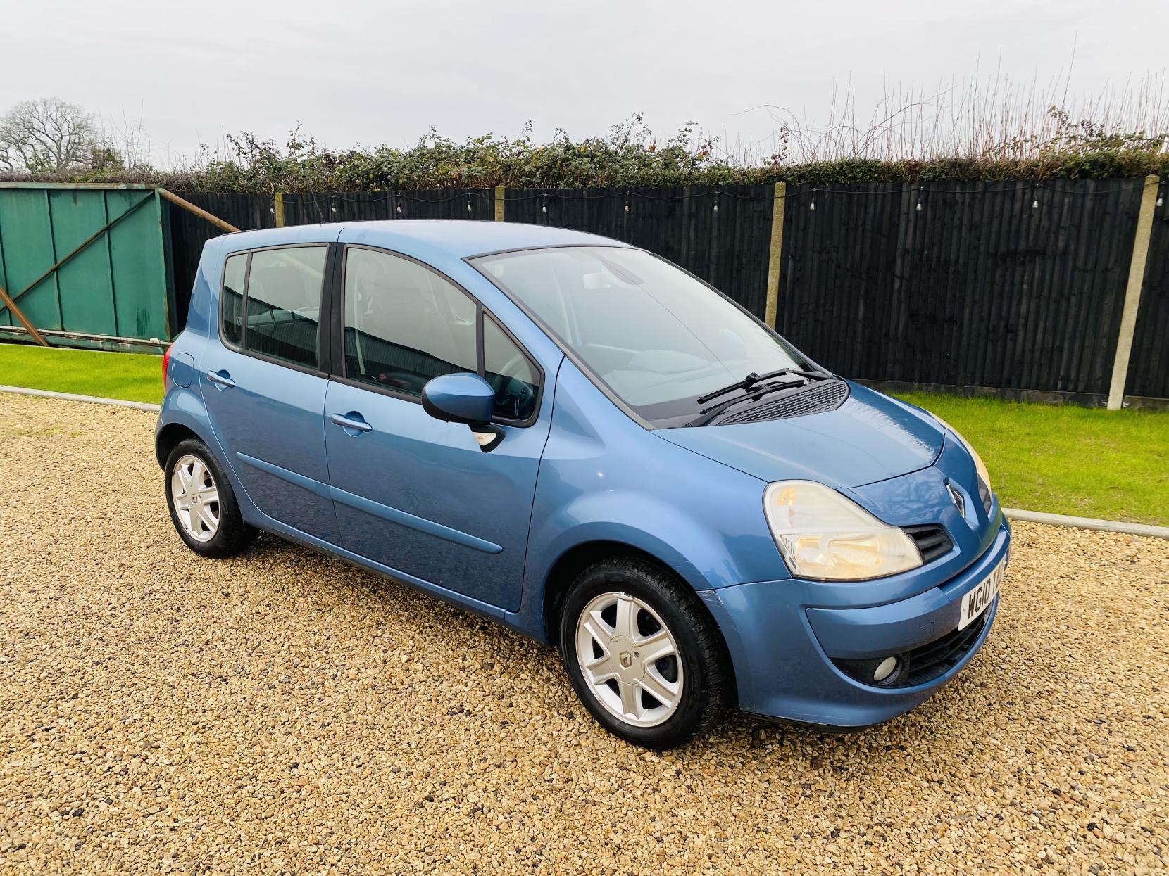 Renault Modus 1.6 VVT Dynamique Hatchback 5dr Petrol Automatic (179 g/km, 110 bhp)