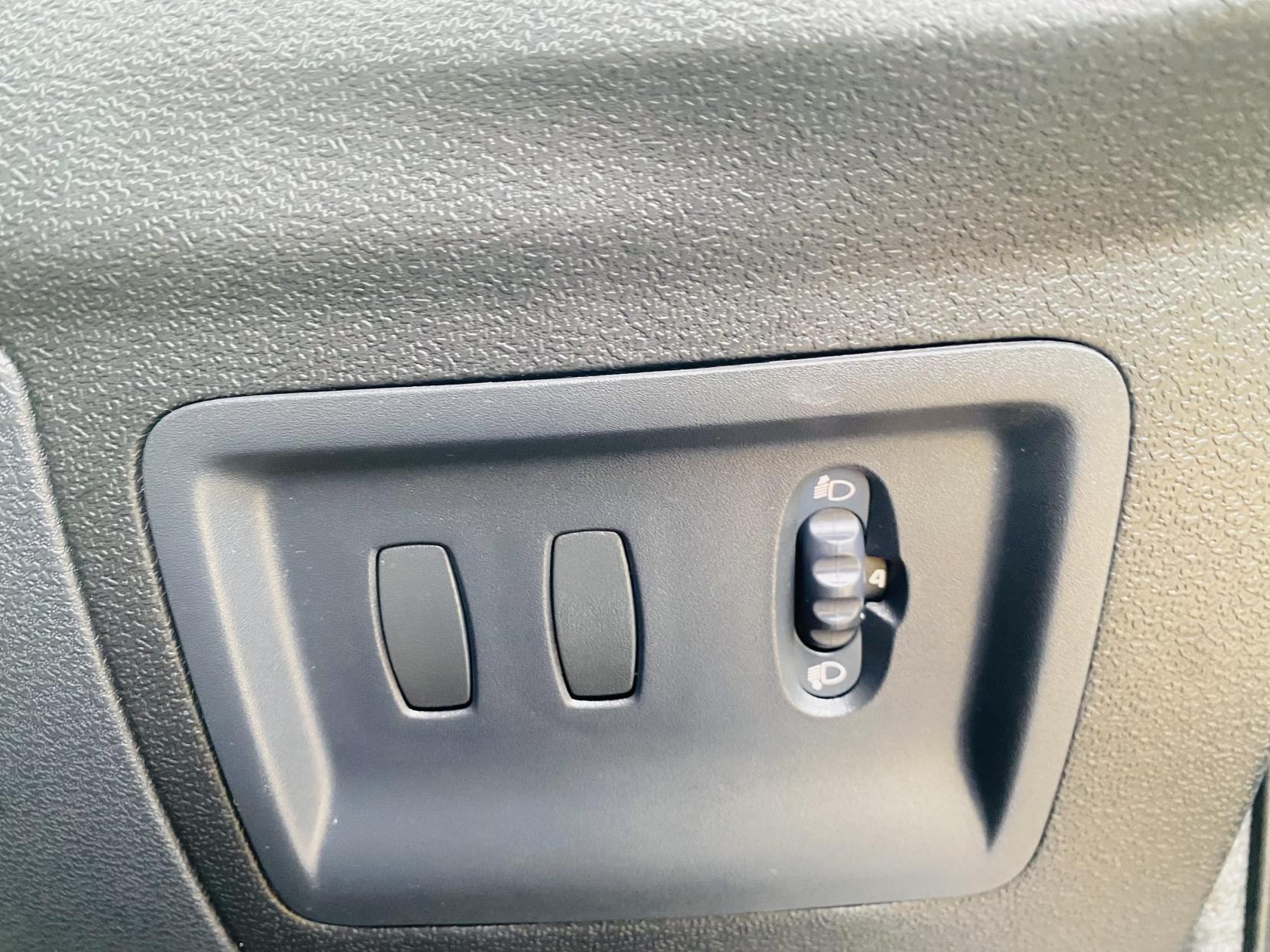 Renault Modus 1.6 VVT Dynamique Hatchback 5dr Petrol Automatic (179 g/km, 110 bhp)