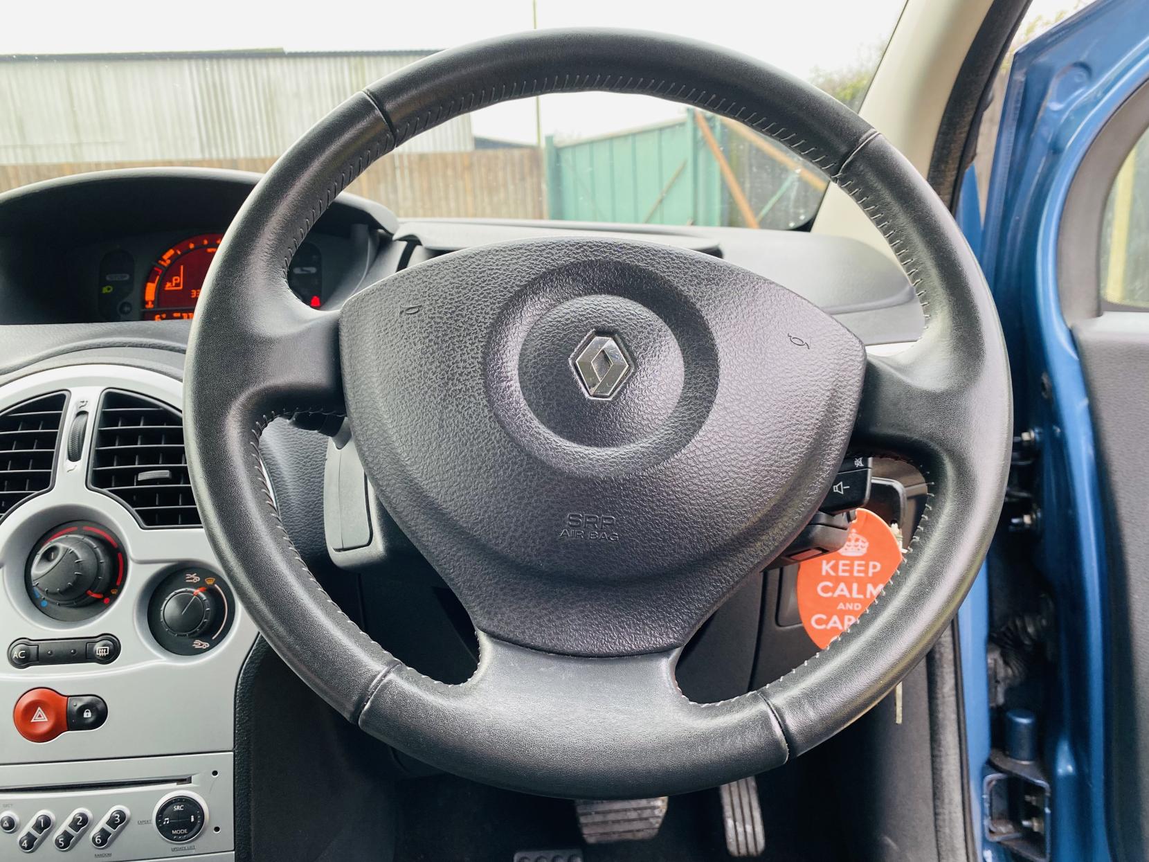 Renault Modus 1.6 VVT Dynamique Hatchback 5dr Petrol Automatic (179 g/km, 110 bhp)