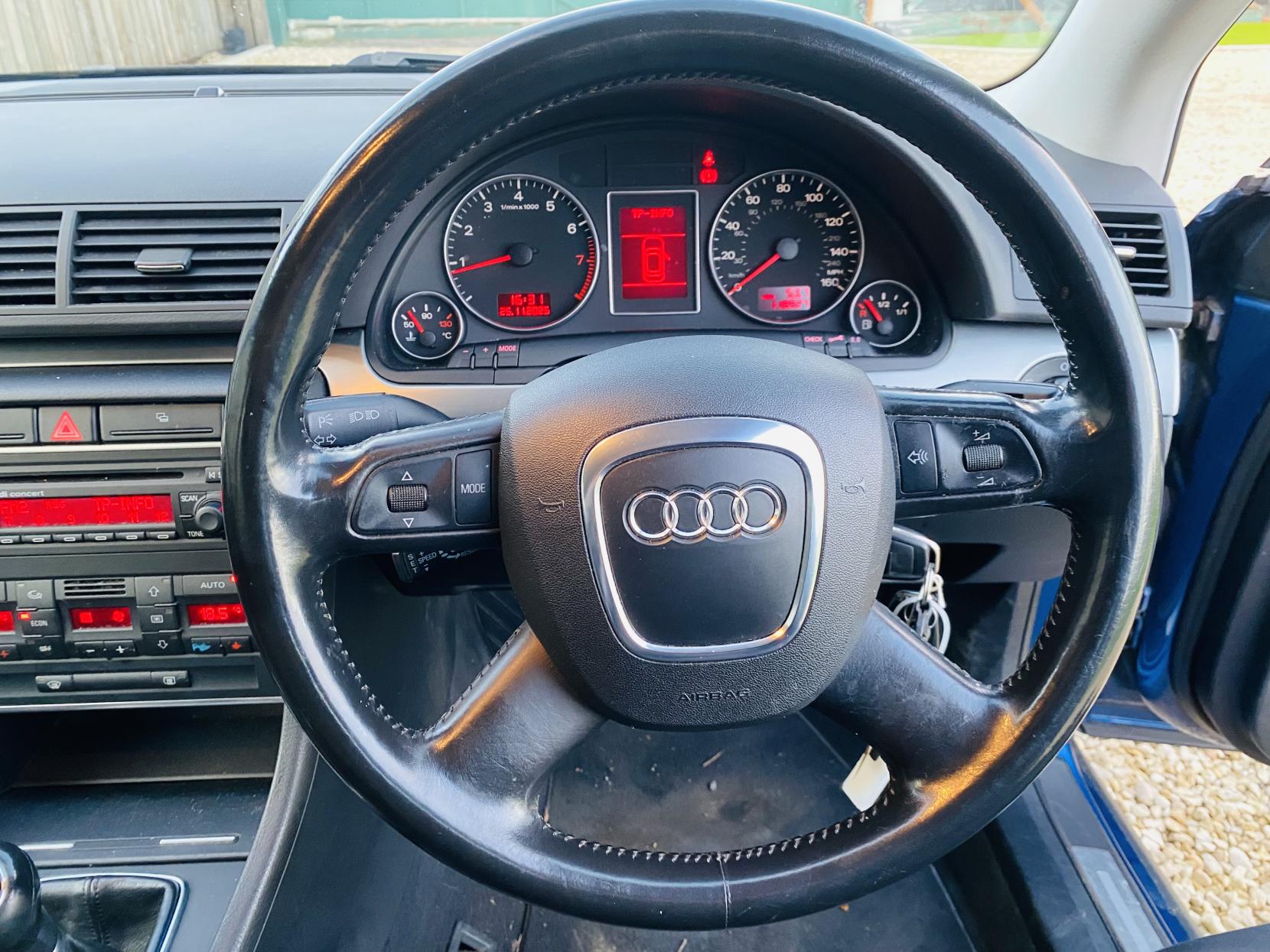 Audi A4 2.0 SE Saloon 4dr Petrol Manual (193 g/km, 128 bhp)