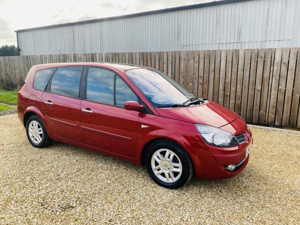 Renault Grand Scenic 2.0 VVT Dynamique S Hatchback 5dr Petrol Manual (193 g/km, 136 bhp)