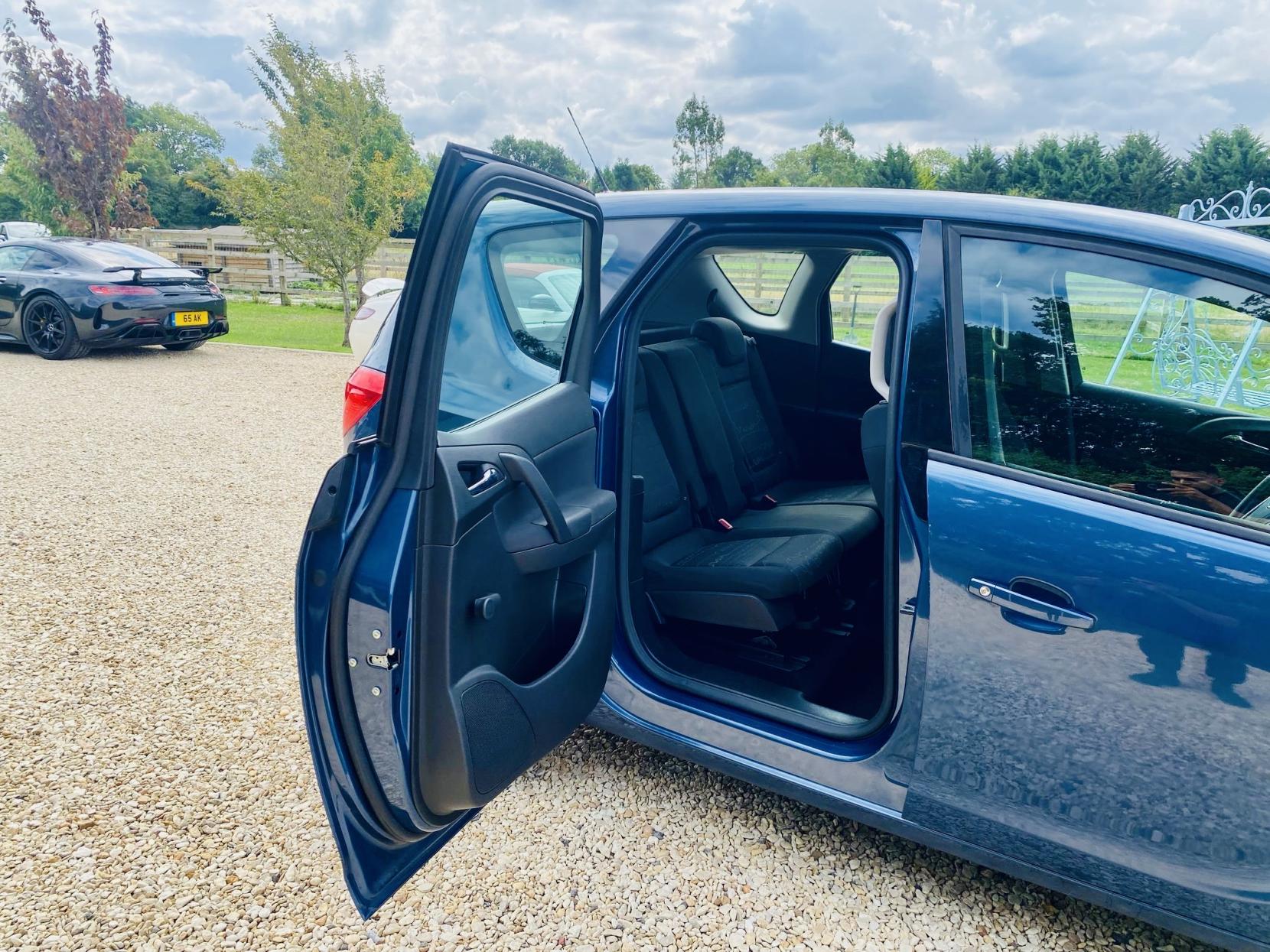 Vauxhall Meriva 1.4i Turbo Exclusiv MPV 5dr Petrol Auto Euro 6 (120 ps)