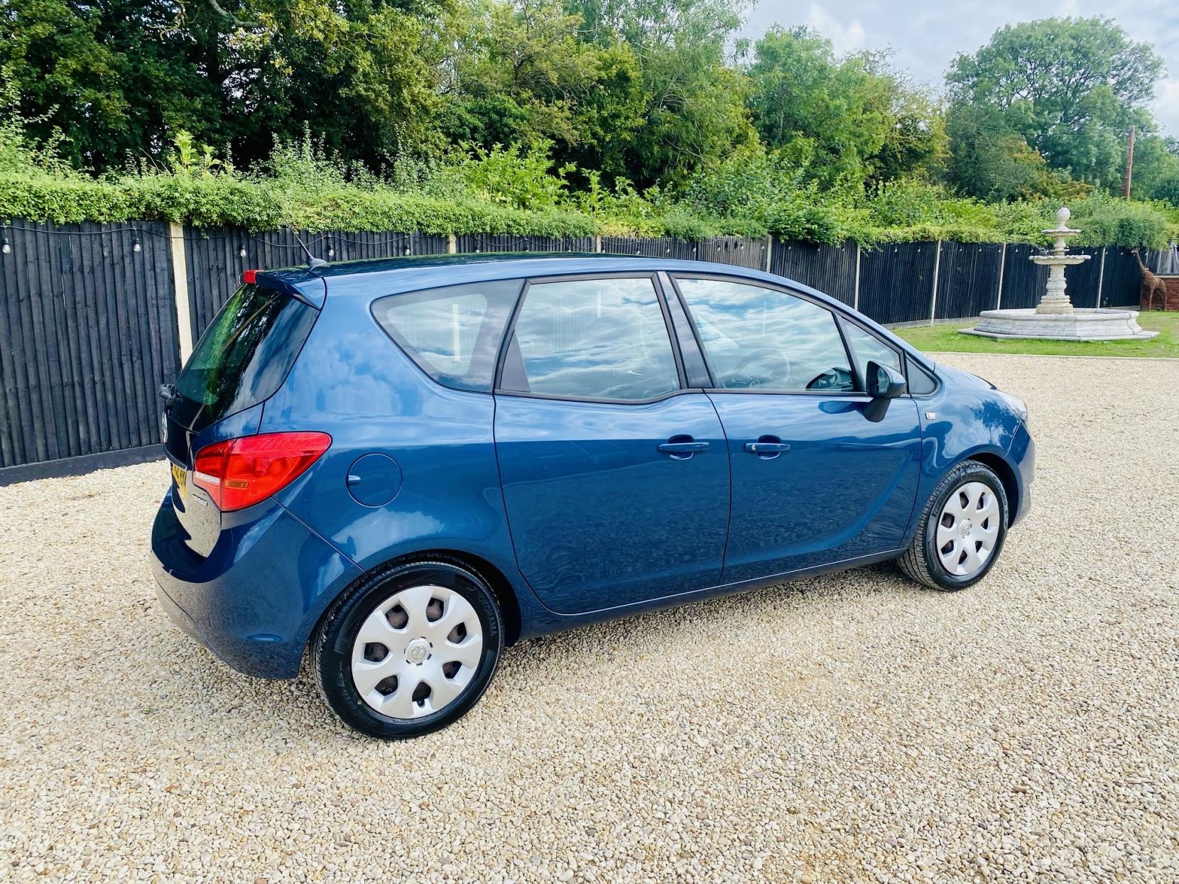 Vauxhall Meriva 1.4i Turbo Exclusiv MPV 5dr Petrol Auto Euro 6 (120 ps)