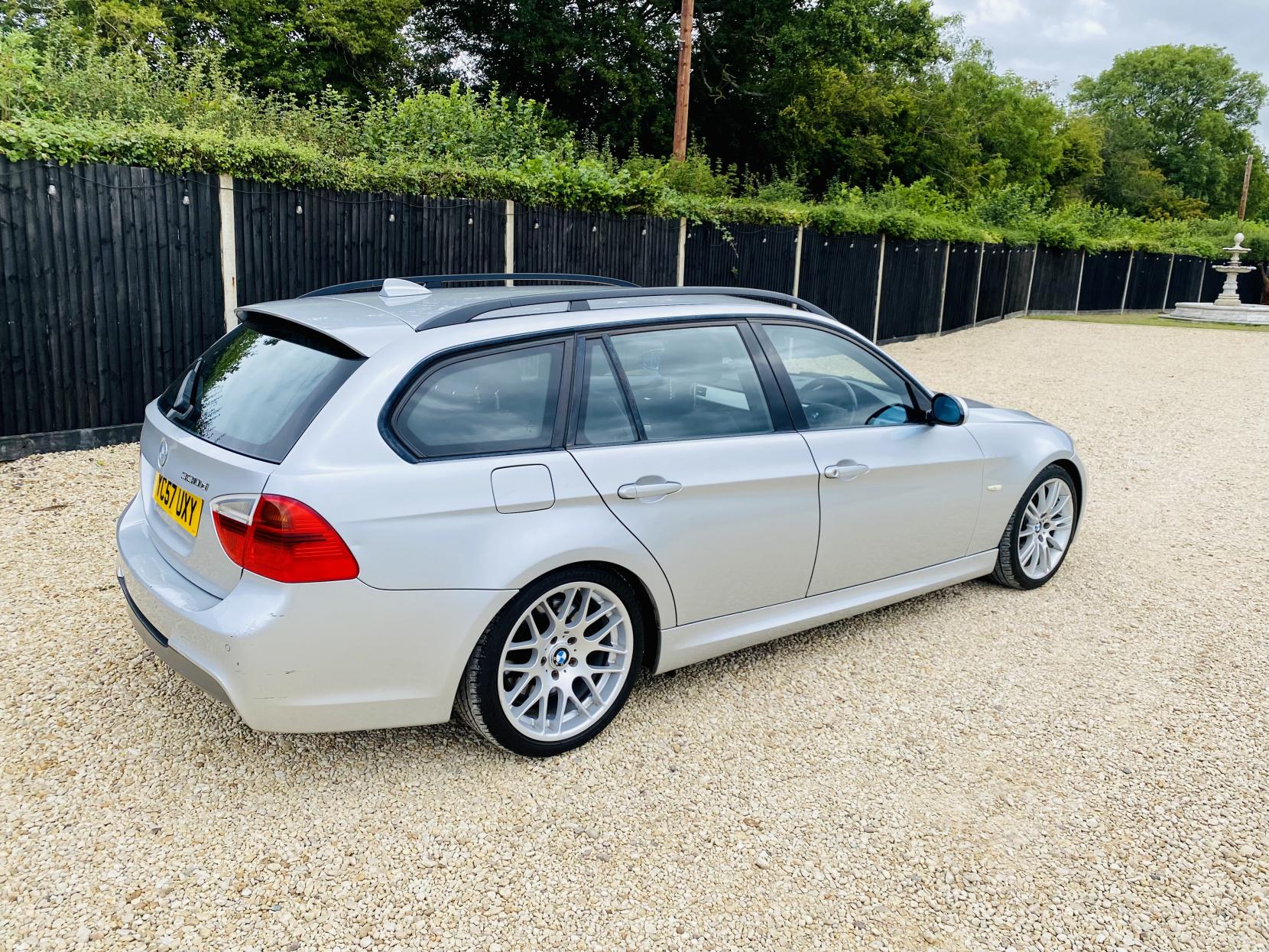 BMW 3 Series 3.0 330d M Sport Touring 5dr Diesel Auto Euro 4 (231 ps)