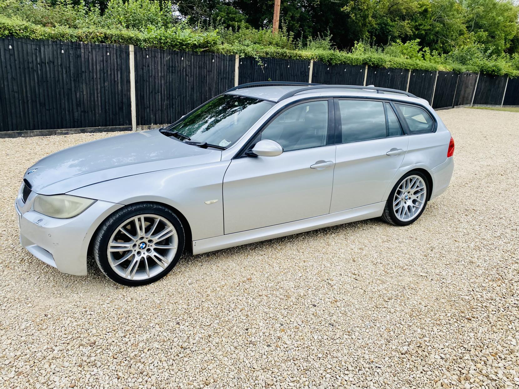 BMW 3 Series 3.0 330d M Sport Touring 5dr Diesel Auto Euro 4 (231 ps)