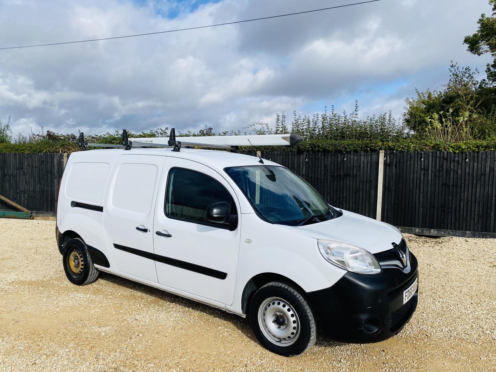 Renault Kangoo Maxi 1.5 dCi LL21 Business Panel Van 6dr Diesel Manual L3 H1 Euro 5 (90 ps)