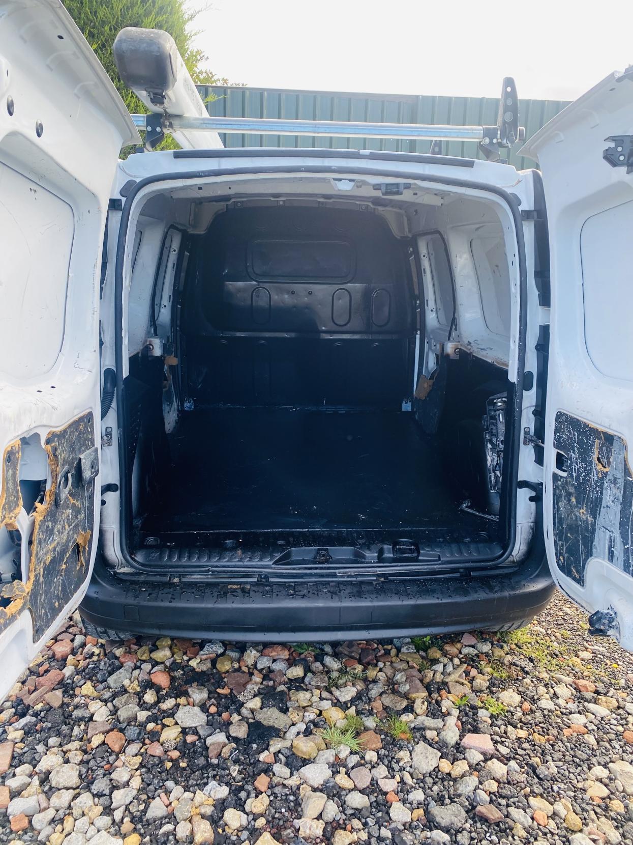 Renault Kangoo Maxi 1.5 dCi LL21 Business Panel Van 6dr Diesel Manual L3 H1 Euro 5 (90 ps)