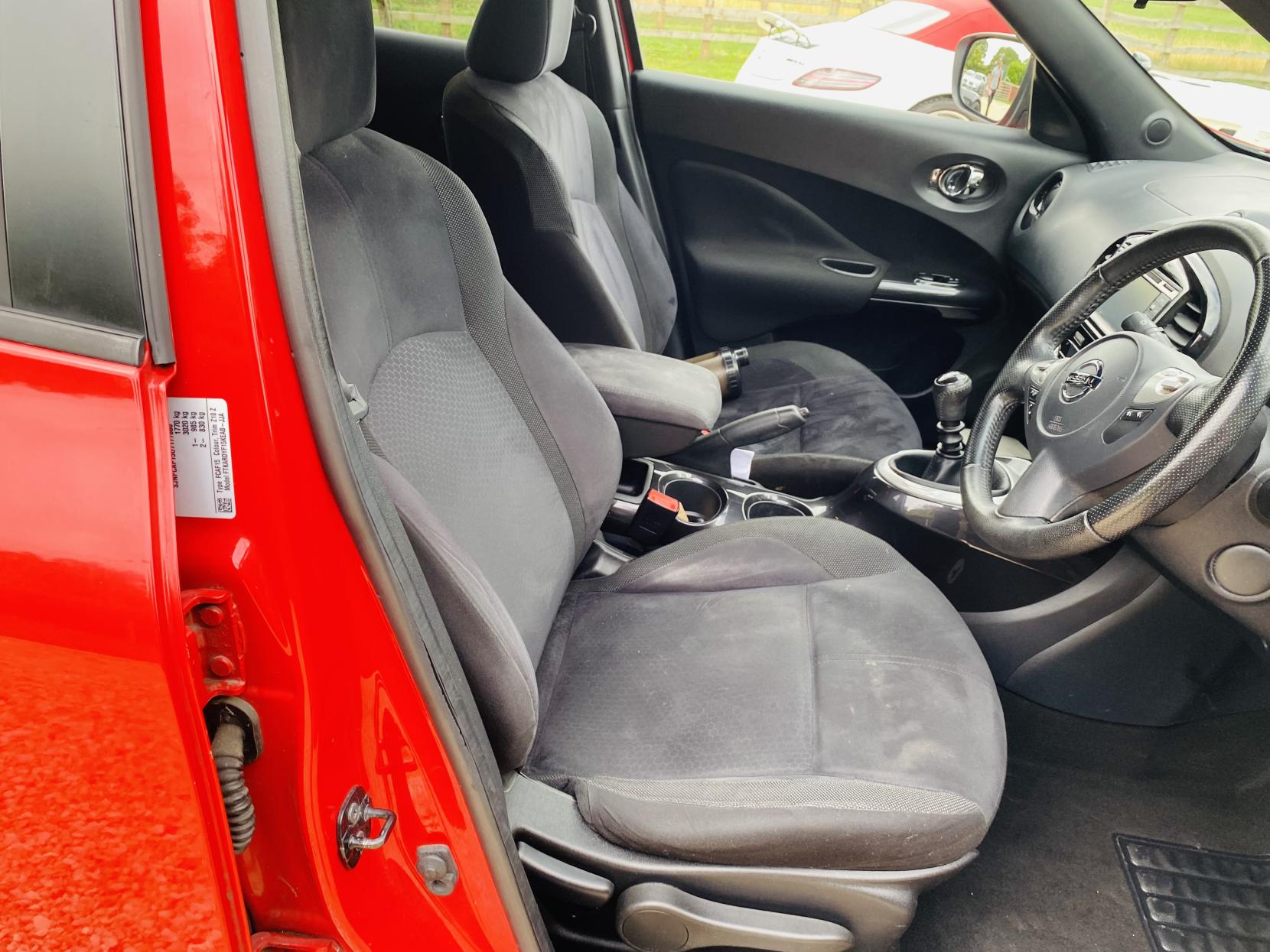Nissan Juke 1.5 dCi N-Connecta SUV 5dr Diesel Manual Euro 6 (s/s) (110 ps)
