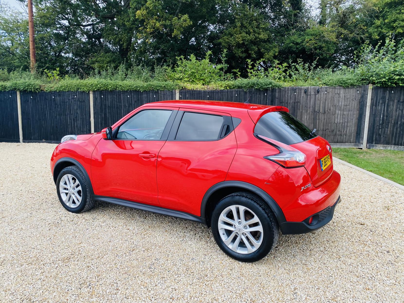Nissan Juke 1.5 dCi N-Connecta SUV 5dr Diesel Manual Euro 6 (s/s) (110 ps)