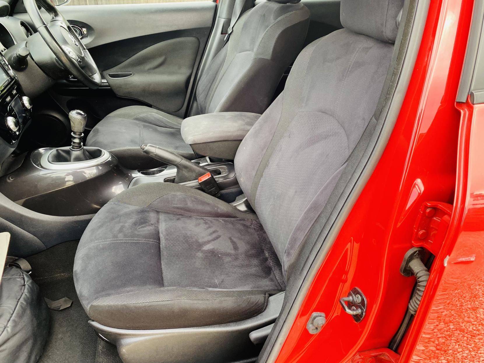 Nissan Juke 1.5 dCi N-Connecta SUV 5dr Diesel Manual Euro 6 (s/s) (110 ps)