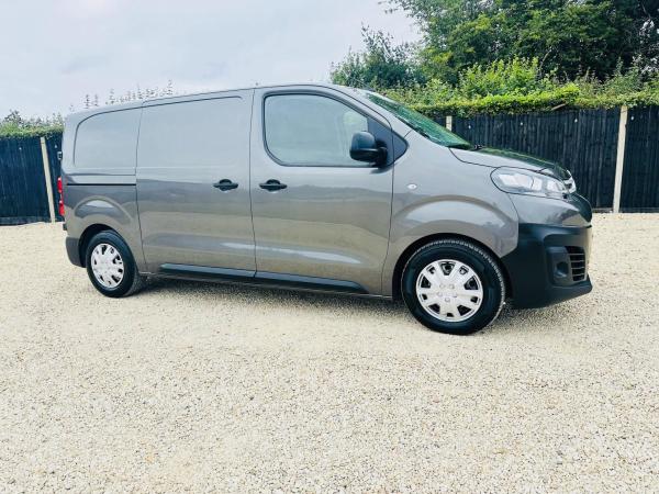 Citroen Dispatch 1.5 BlueHDi 1000 Enterprise Pro M Panel Van 6dr Diesel Manual FWD 2 Euro 6 (s/s) (100 ps)