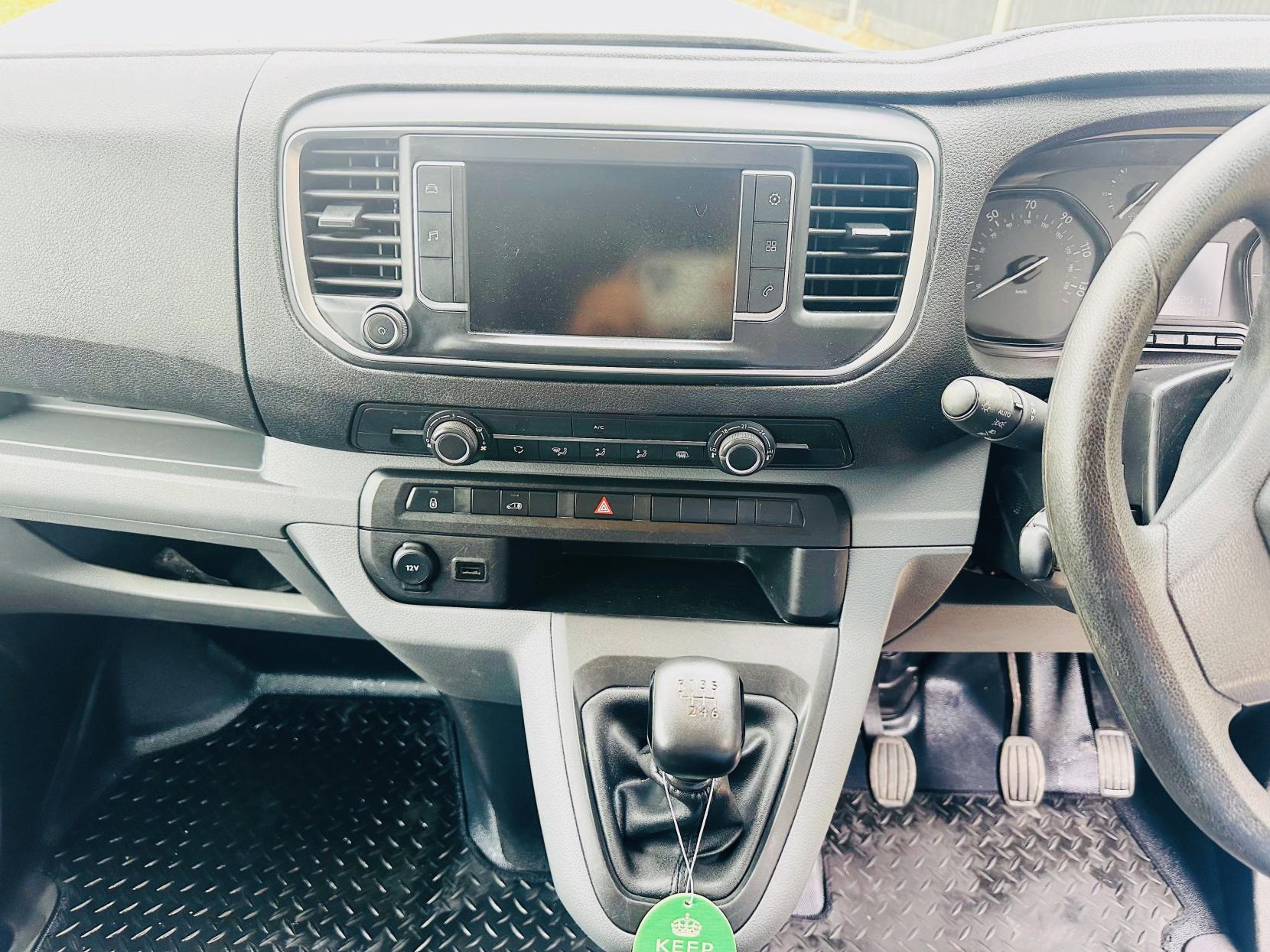 Citroen Dispatch 1.5 BlueHDi 1000 Enterprise Pro M Panel Van 6dr Diesel Manual FWD 2 Euro 6 (s/s) (100 ps)