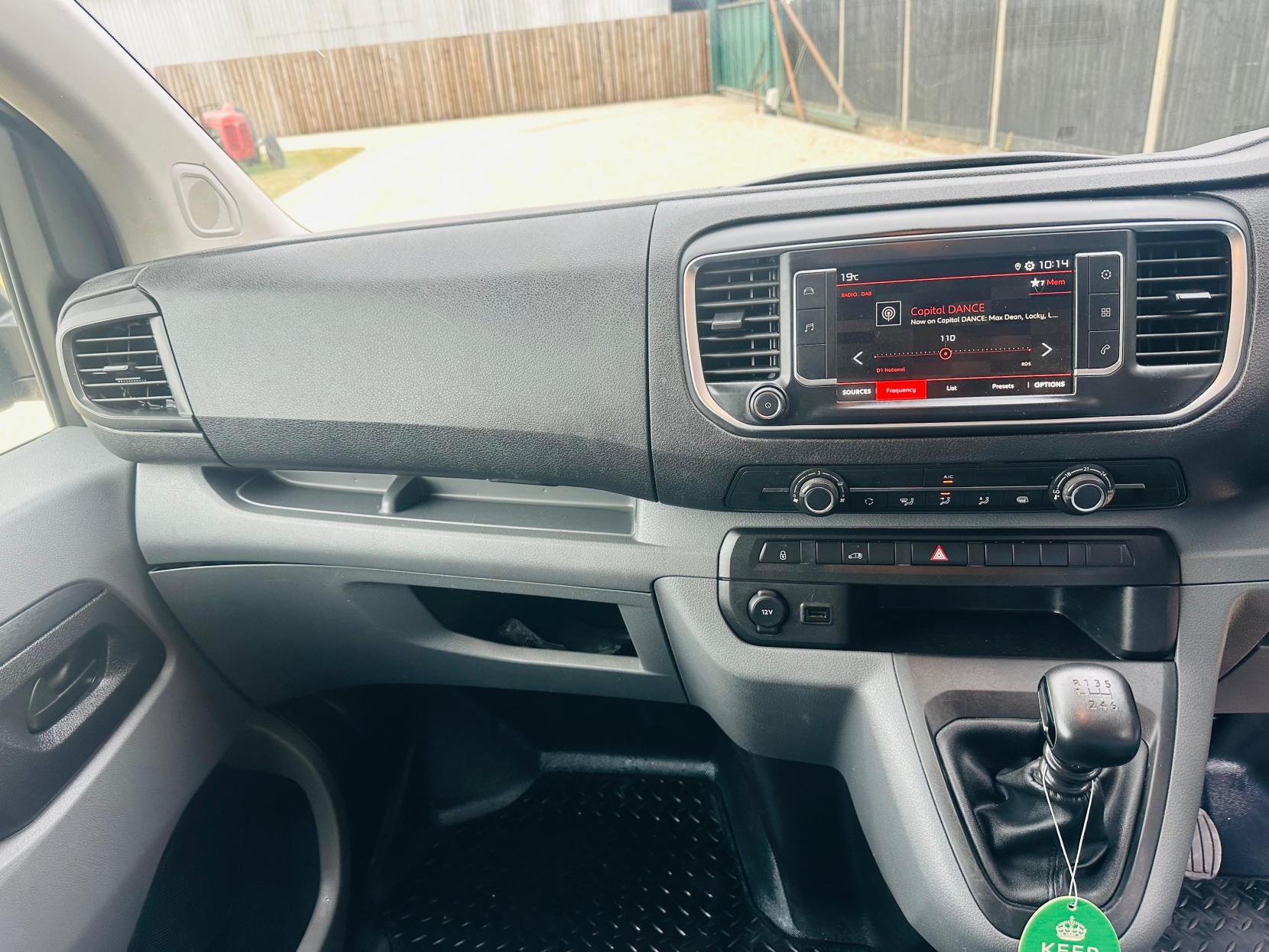 Citroen Dispatch 1.5 BlueHDi 1000 Enterprise Pro M Panel Van 6dr Diesel Manual FWD 2 Euro 6 (s/s) (100 ps)