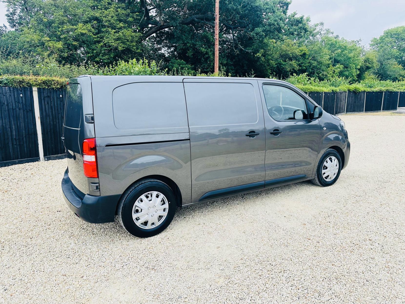 Citroen Dispatch 1.5 BlueHDi 1000 Enterprise Pro M Panel Van 6dr Diesel Manual FWD 2 Euro 6 (s/s) (100 ps)