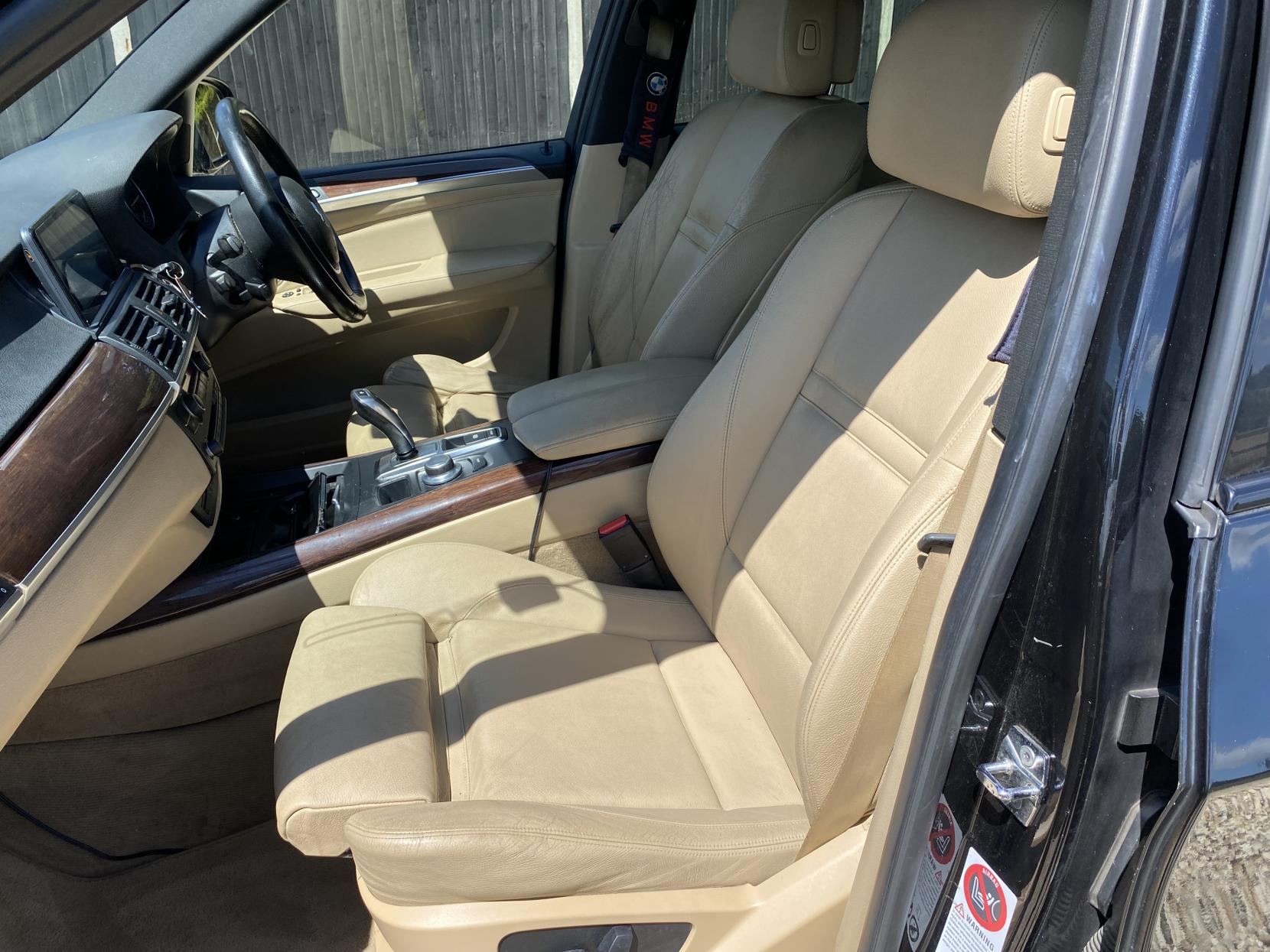 BMW X5 3.0 30d SE SUV 5dr Diesel Auto xDrive Euro 4 (235 ps)