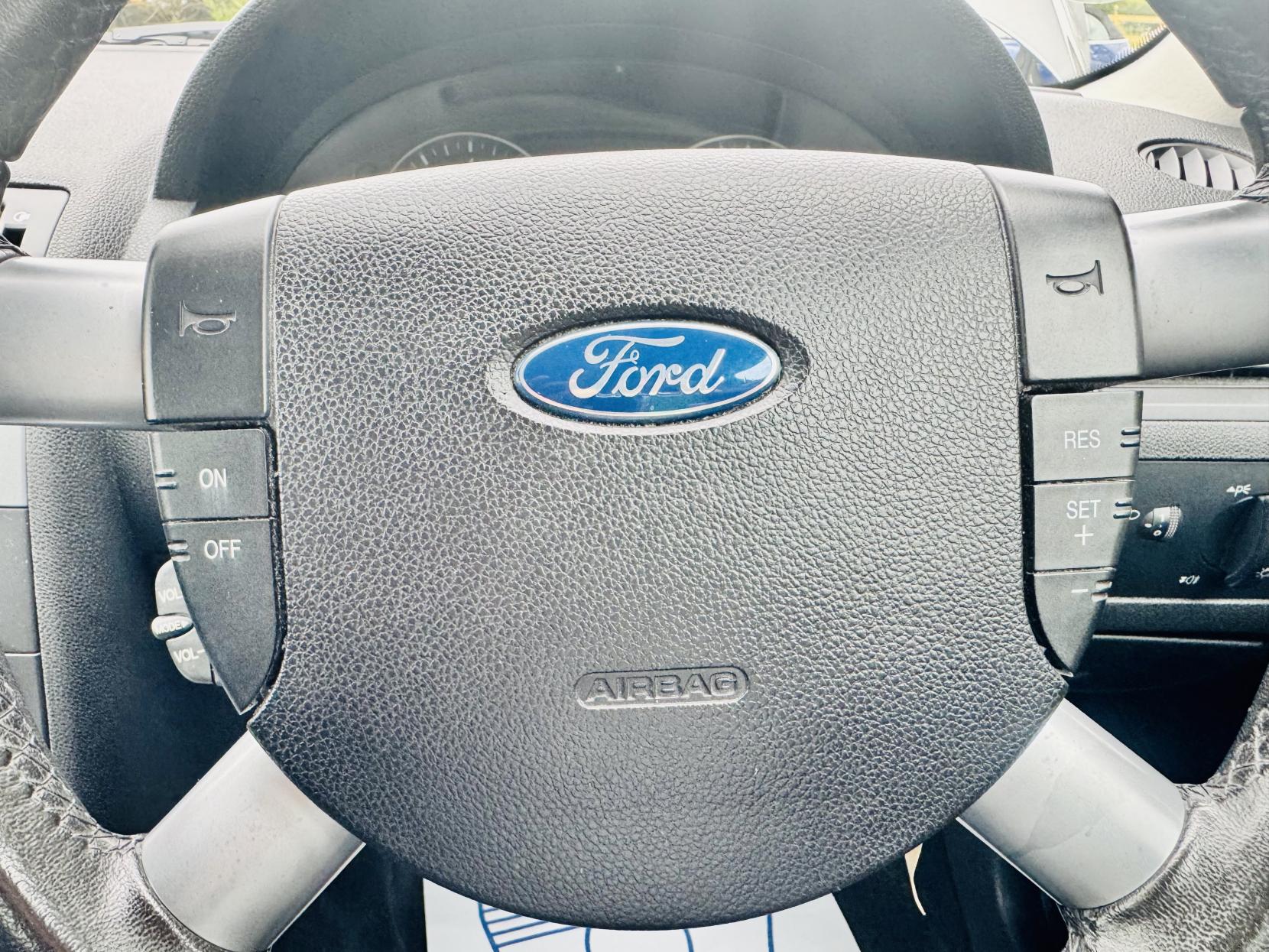 Ford Mondeo 2.0 Zetec Hatchback 5dr Petrol Automatic (226 g/km, 143 bhp)