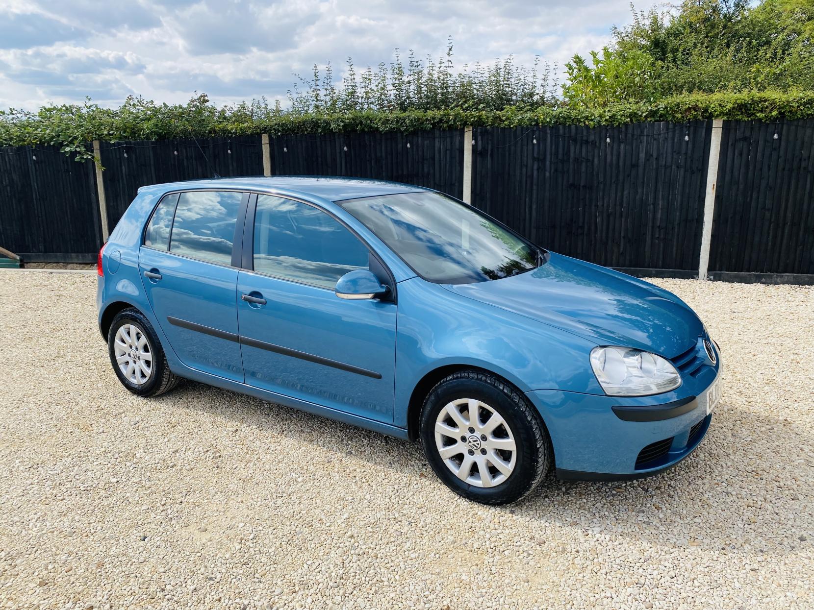 Volkswagen Golf 1.6 FSI SE Hatchback 5dr Petrol Manual (168 g/km, 113 bhp)