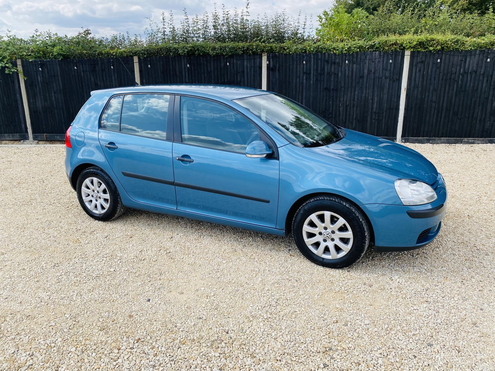 Volkswagen Golf 1.6 FSI SE Hatchback 5dr Petrol Manual (168 g/km, 113 bhp)