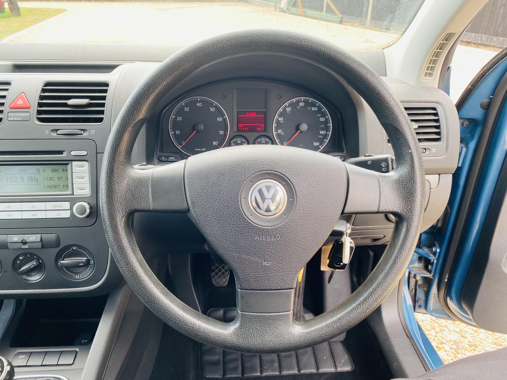 Volkswagen Golf 1.6 FSI SE Hatchback 5dr Petrol Manual (168 g/km, 113 bhp)